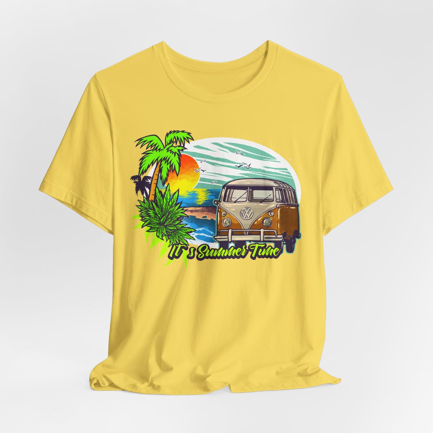 Old Bus Retro Poster Graphic Design Tee, Old Bus Shirt, Vintage Tees, Art Design T-Shirt, Graphic Tee, Retro Art Shirts