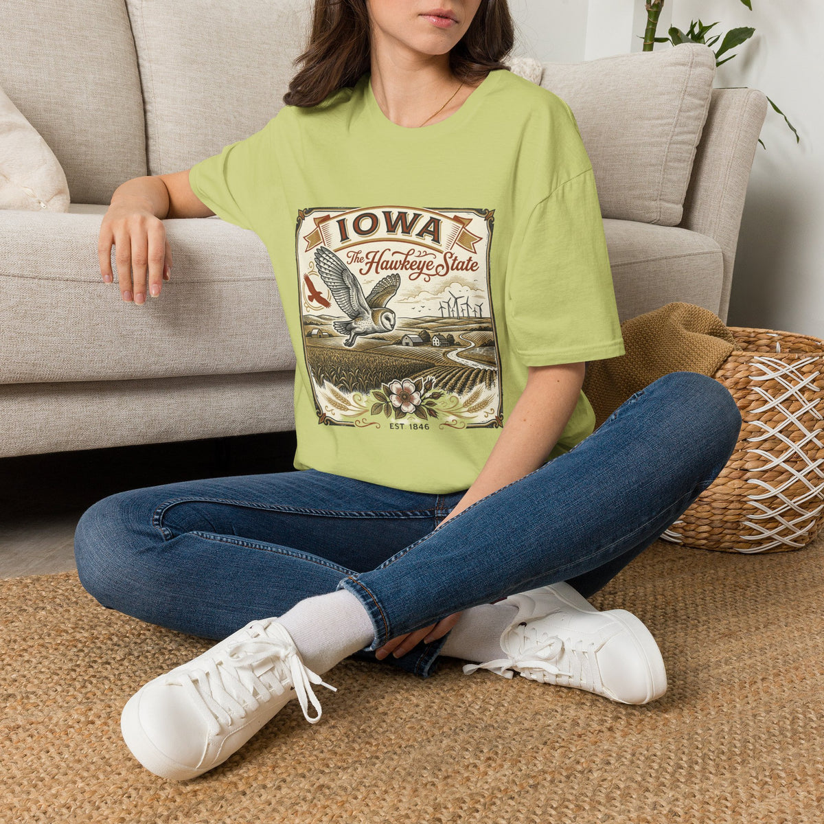 Iowa Hawkeye State Vintage Travel Tourist Graphic Design Unisex 100 Cotton Gildan T-Shirt