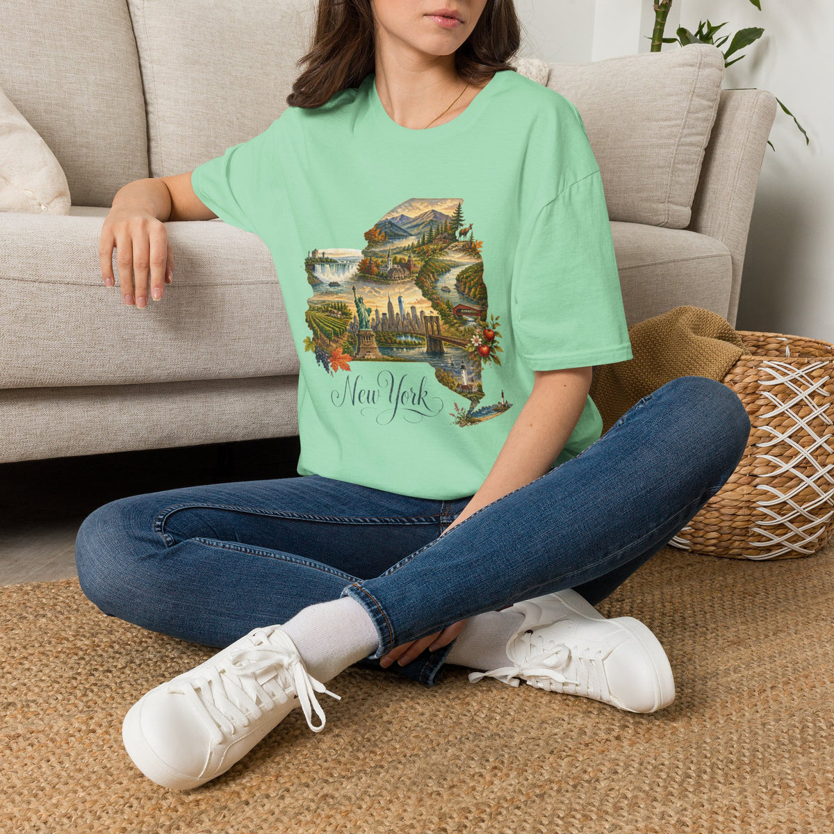 New York State Travel Tourist Graphic Design Unisex 100 Cotton Gildan T-Shirt