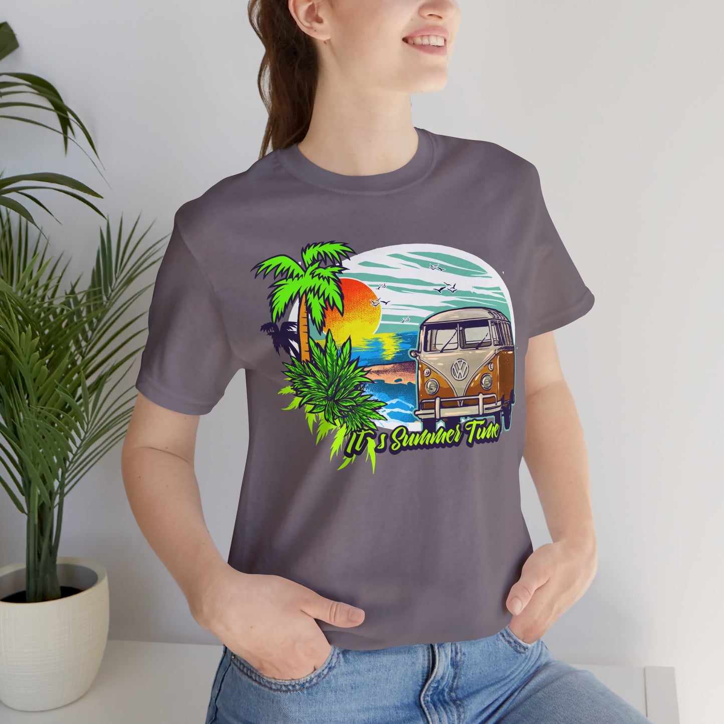 Old Bus Retro Poster Graphic Design Tee, Old Bus Shirt, Vintage Tees, Art Design T-Shirt, Graphic Tee, Retro Art Shirts