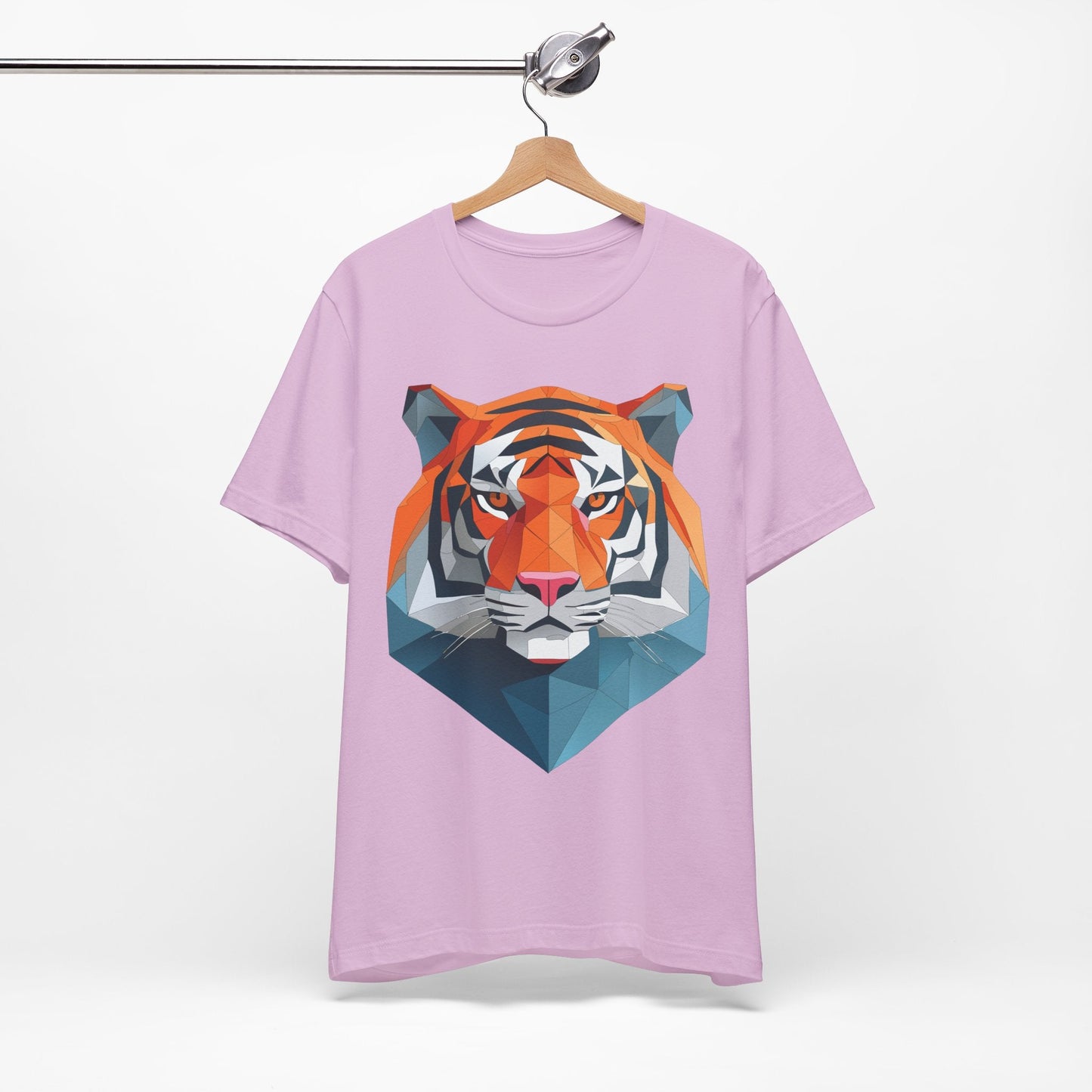 Unisex Animal Artwork Tee Shirt With Wild Animals Design For Everyday Wear And Comfort
