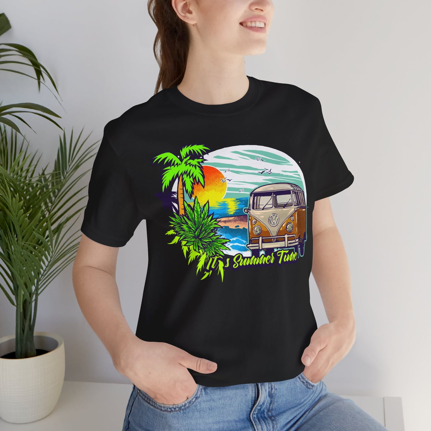 Old Bus Retro Poster Graphic Design Tee, Old Bus Shirt, Vintage Tees, Art Design T-Shirt, Graphic Tee, Retro Art Shirts