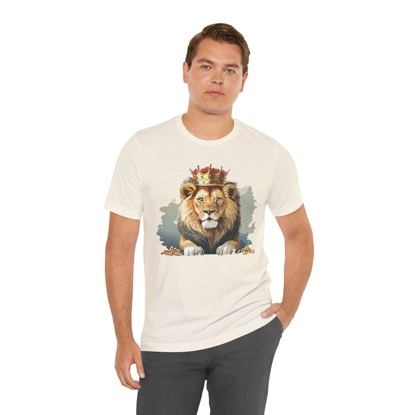 Majestic Lion Crown T-shirt, Animal Shirt, Lion Tee, Unisex Top, Birthday Gift, Shirt with Animal design