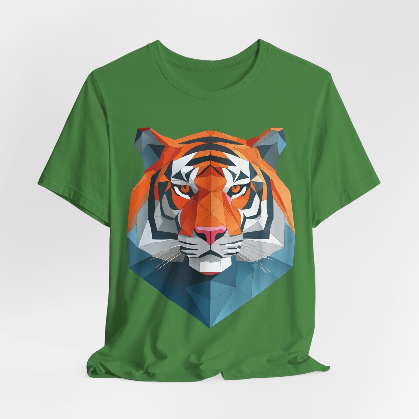 Unisex Animal Artwork Tee Shirt With Wild Animals Design For Everyday Wear And Comfort