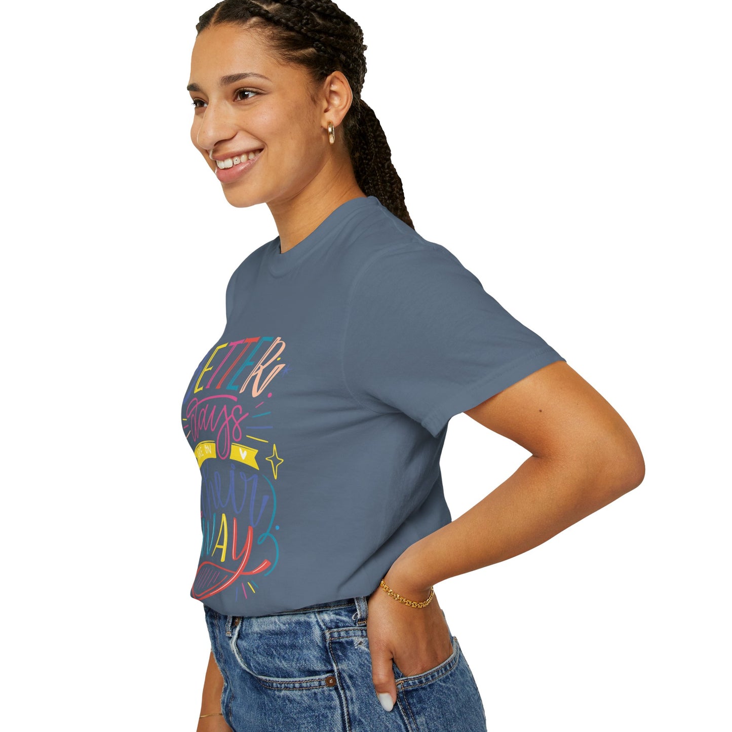 Unisex T-shirt with art design with positive quotes print