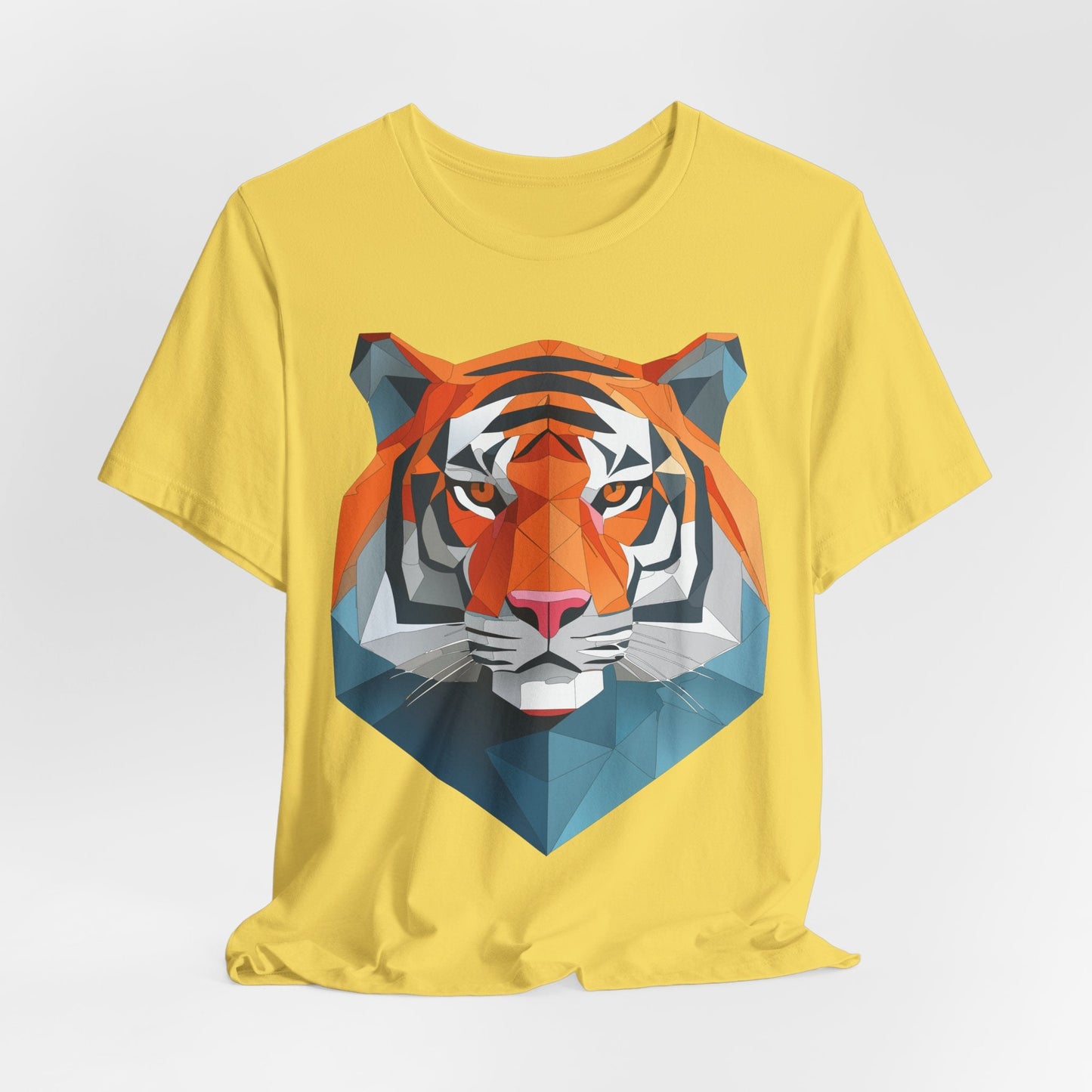 Unisex Animal Artwork Tee Shirt With Wild Animals Design For Everyday Wear And Comfort