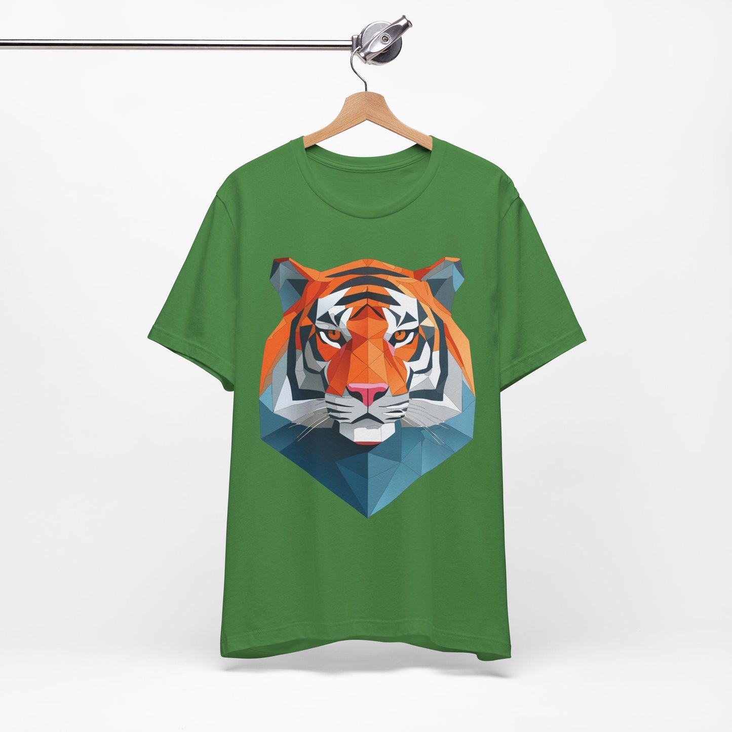 Unisex Animal Artwork Tee Shirt With Wild Animals Design For Everyday Wear And Comfort