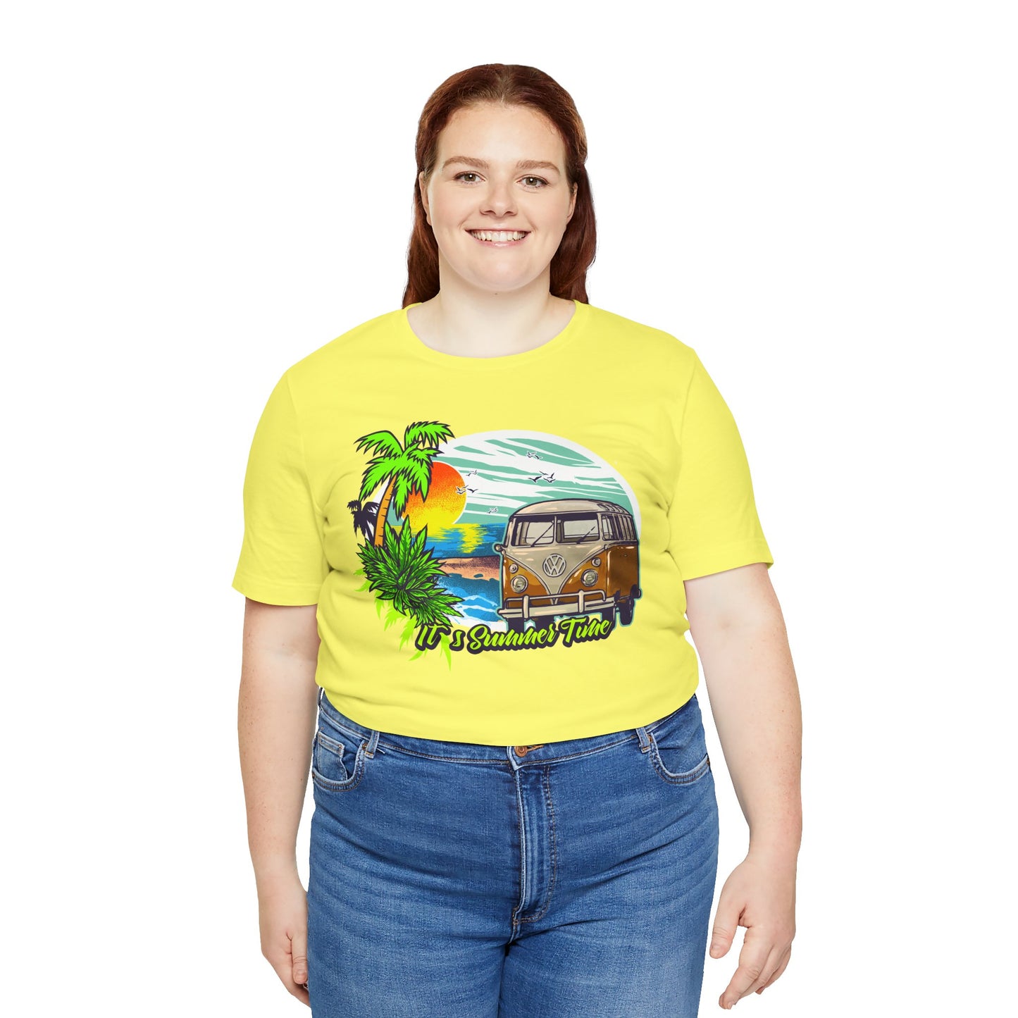 Old Bus Retro Poster Graphic Design Tee, Old Bus Shirt, Vintage Tees, Art Design T-Shirt, Graphic Tee, Retro Art Shirts