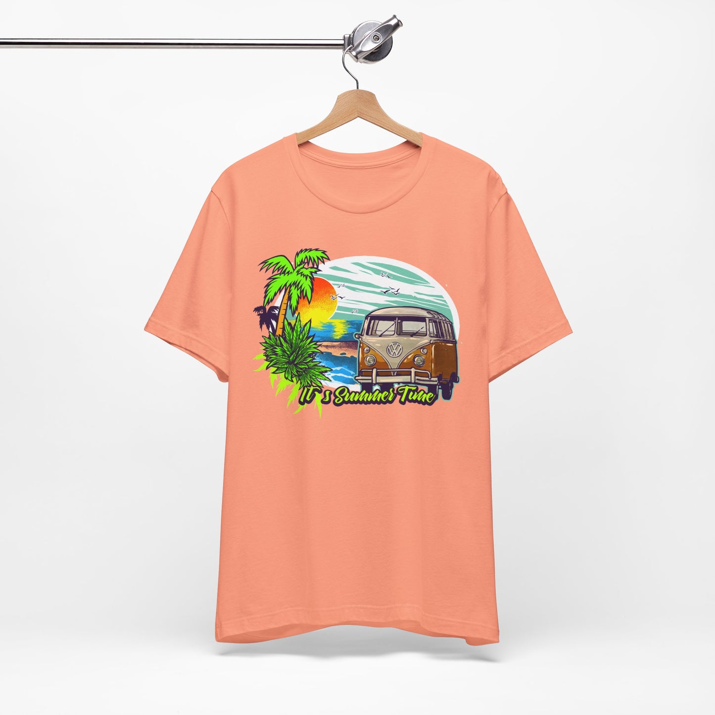 Old Bus Retro Poster Graphic Design Tee, Old Bus Shirt, Vintage Tees, Art Design T-Shirt, Graphic Tee, Retro Art Shirts