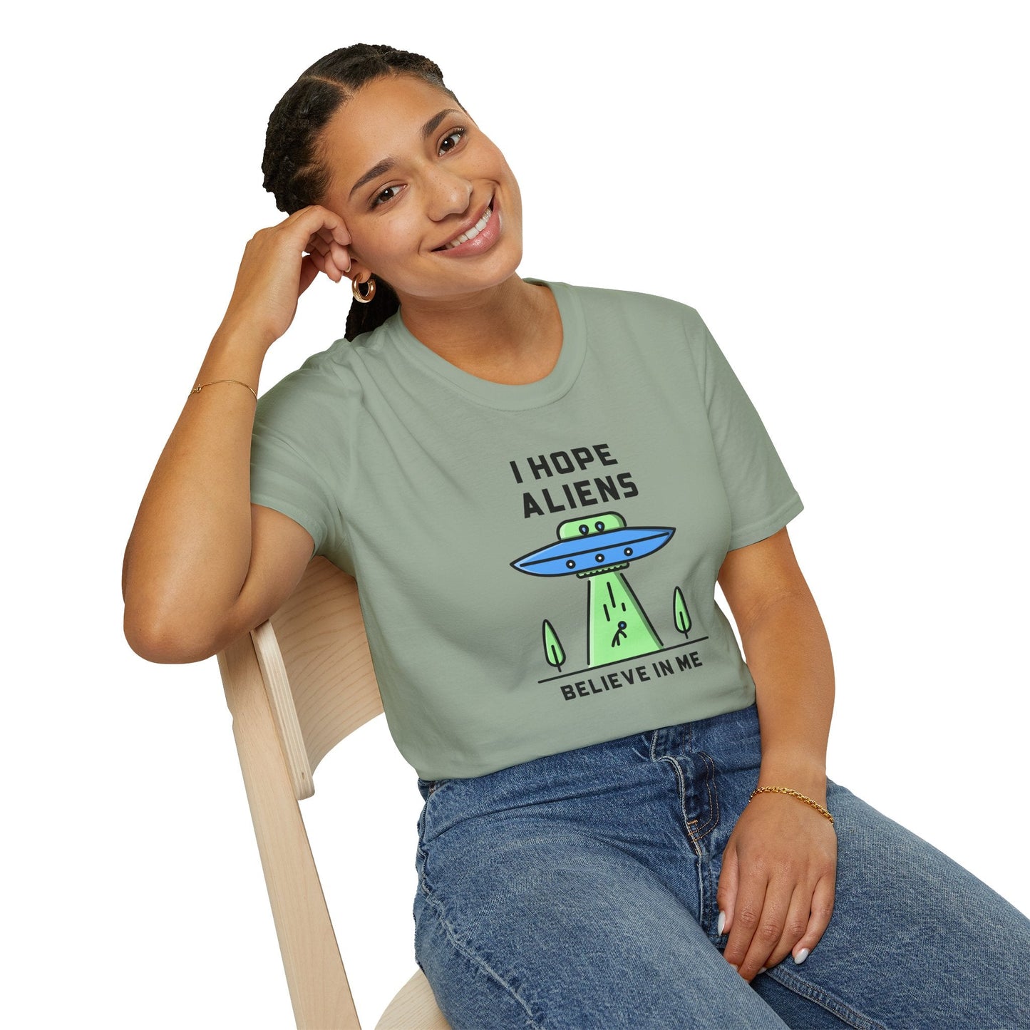 Alien UFO TShirt  I Hope Aliens Believe In Me Cute SciFi Graphic Tee