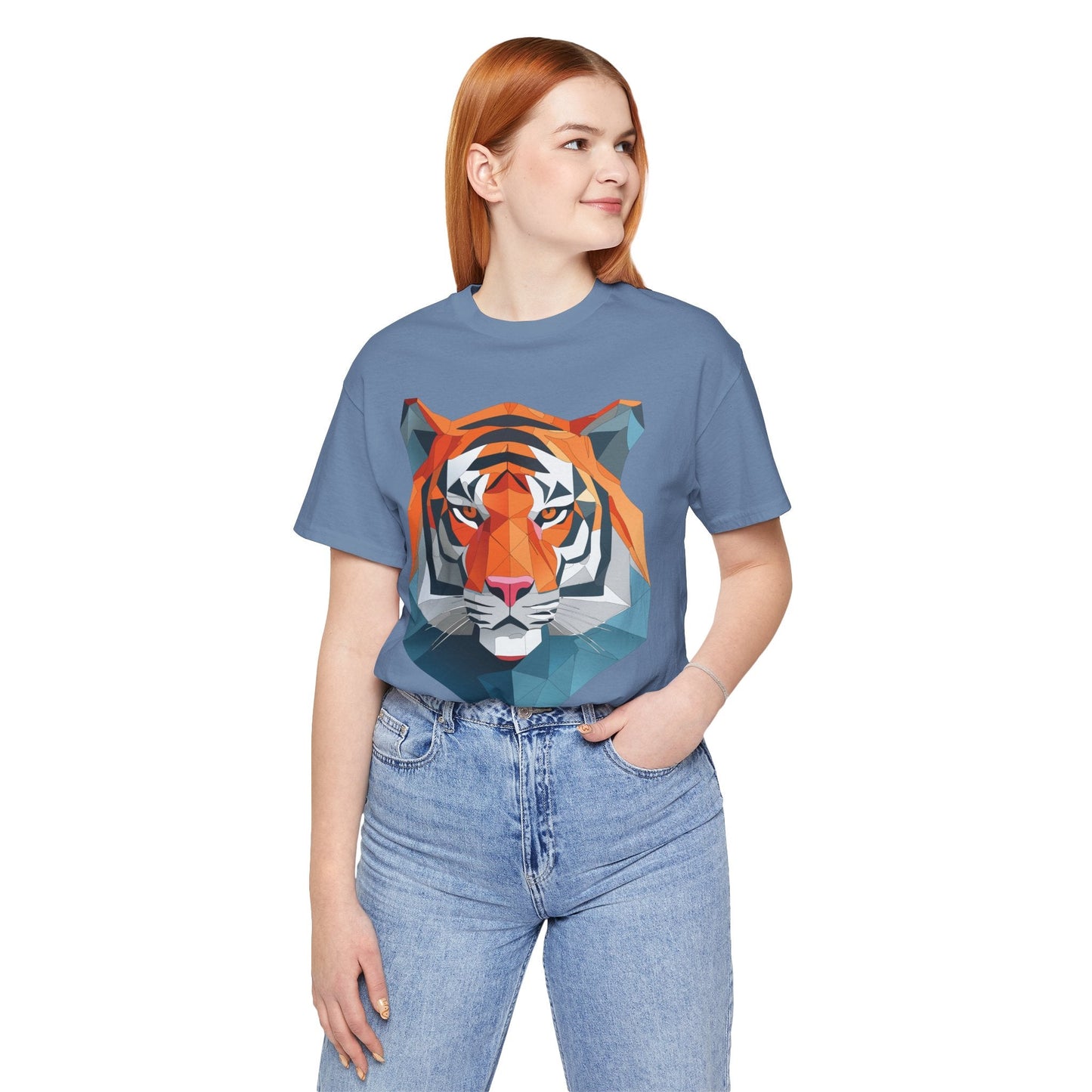 Unisex Animal Artwork Tee Shirt With Wild Animals Design For Everyday Wear And Comfort