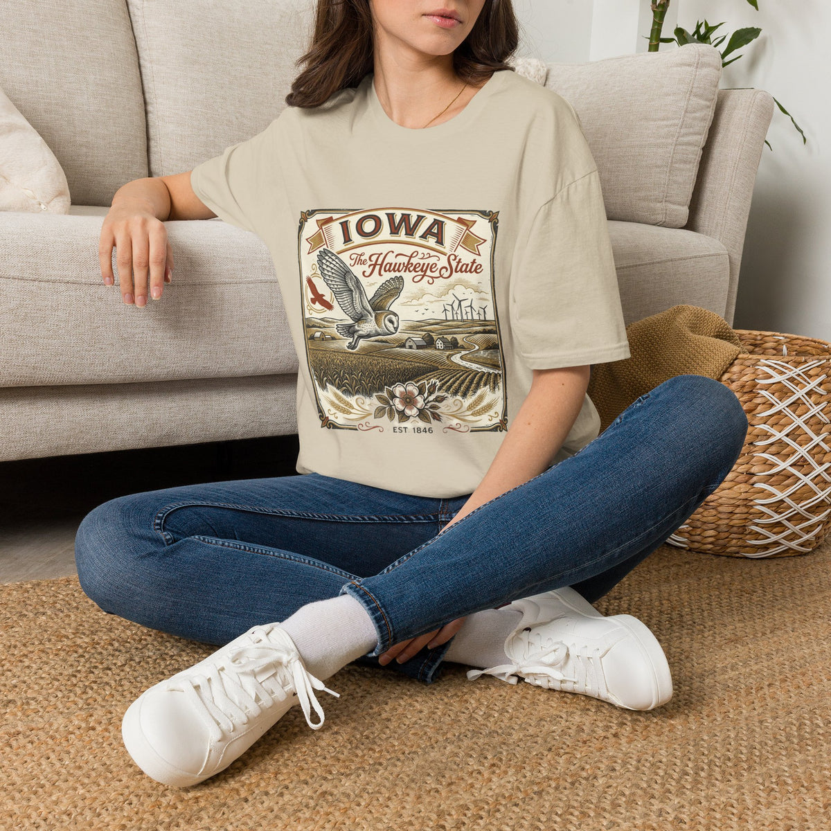 Iowa Hawkeye State Vintage Travel Tourist Graphic Design Unisex 100 Cotton Gildan T-Shirt