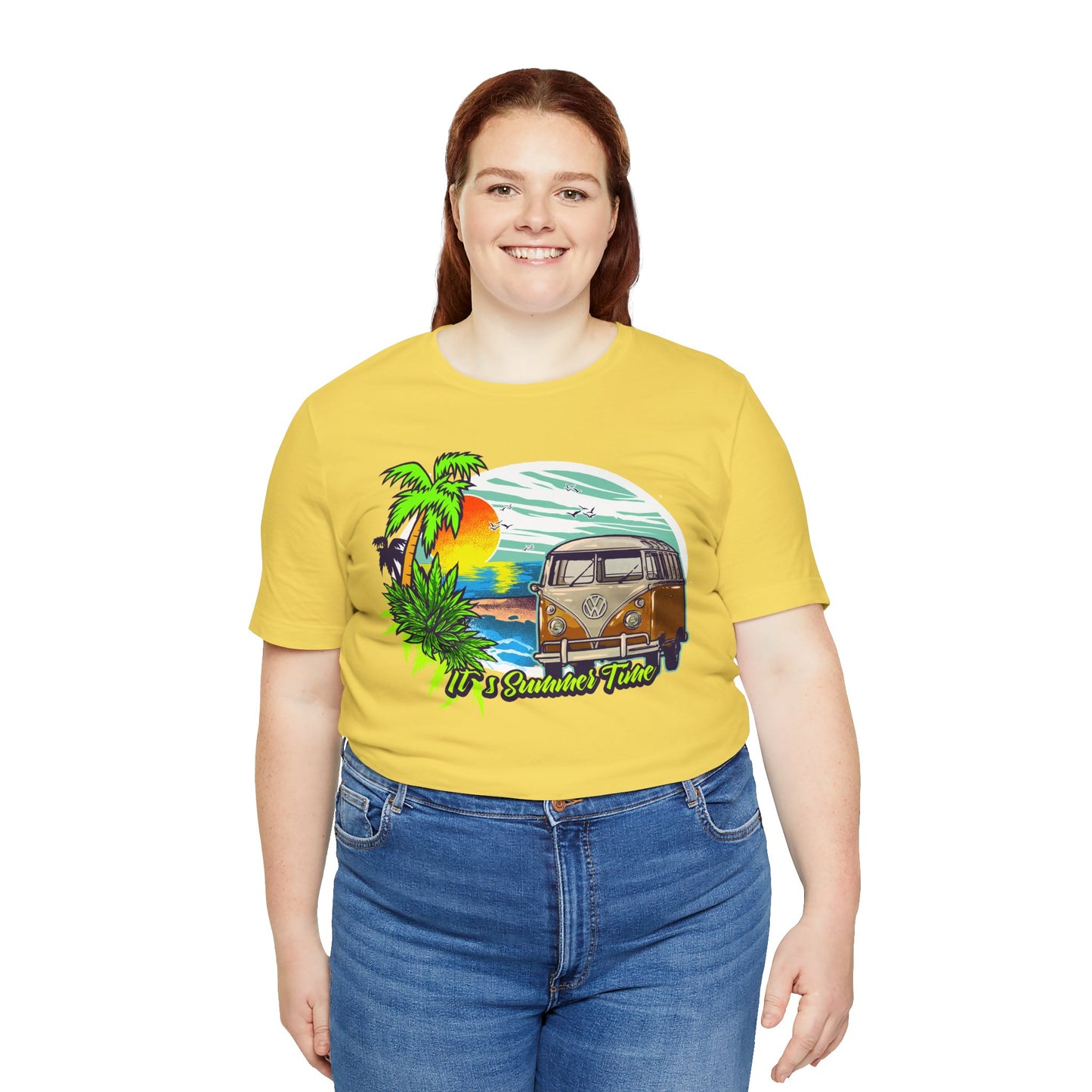 Old Bus Retro Poster Graphic Design Tee, Old Bus Shirt, Vintage Tees, Art Design T-Shirt, Graphic Tee, Retro Art Shirts