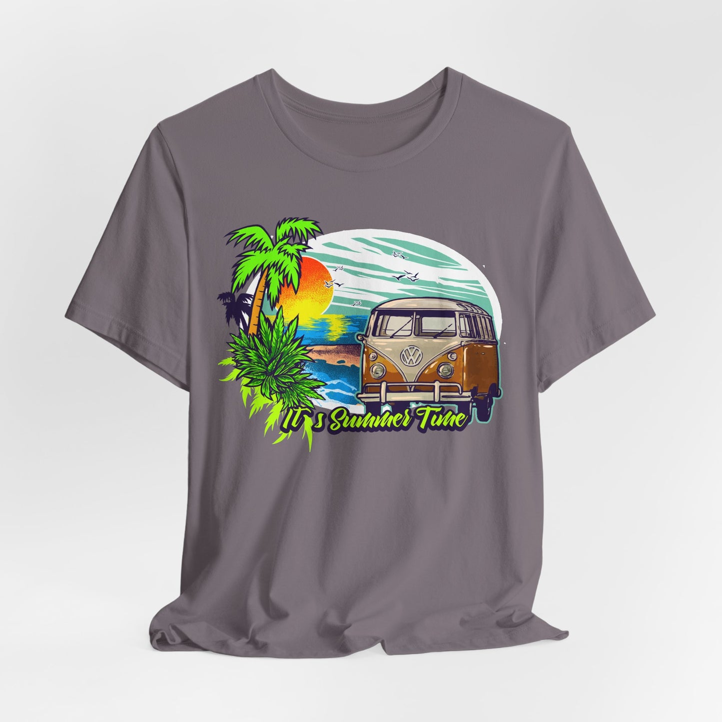 Old Bus Retro Poster Graphic Design Tee, Old Bus Shirt, Vintage Tees, Art Design T-Shirt, Graphic Tee, Retro Art Shirts