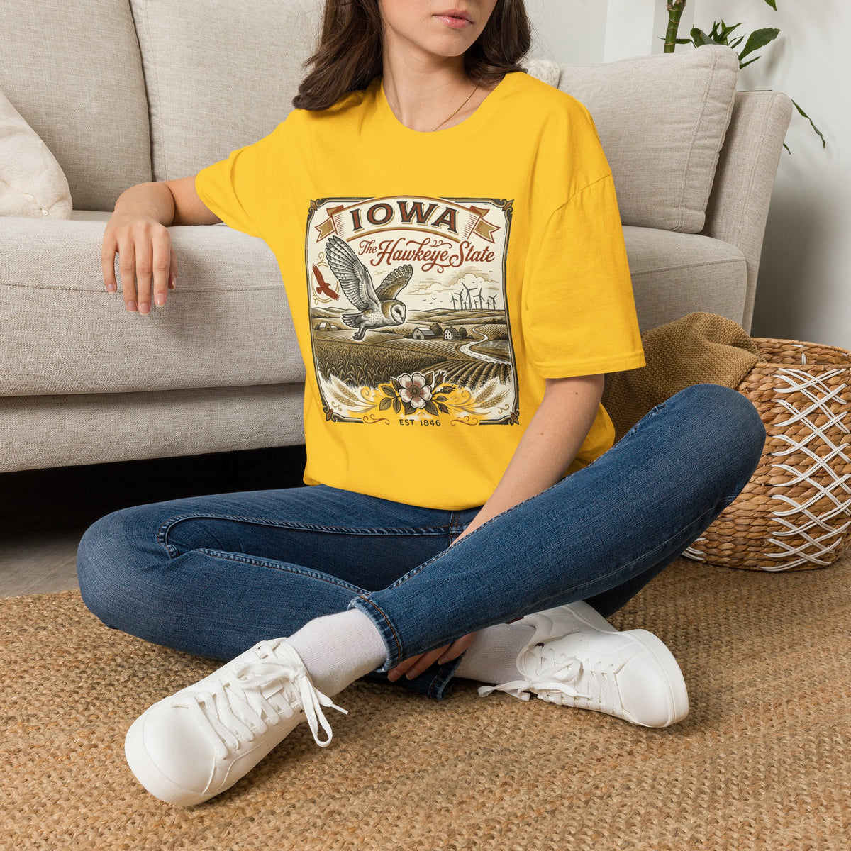 Iowa Hawkeye State Vintage Travel Tourist Graphic Design Unisex 100 Cotton Gildan T-Shirt