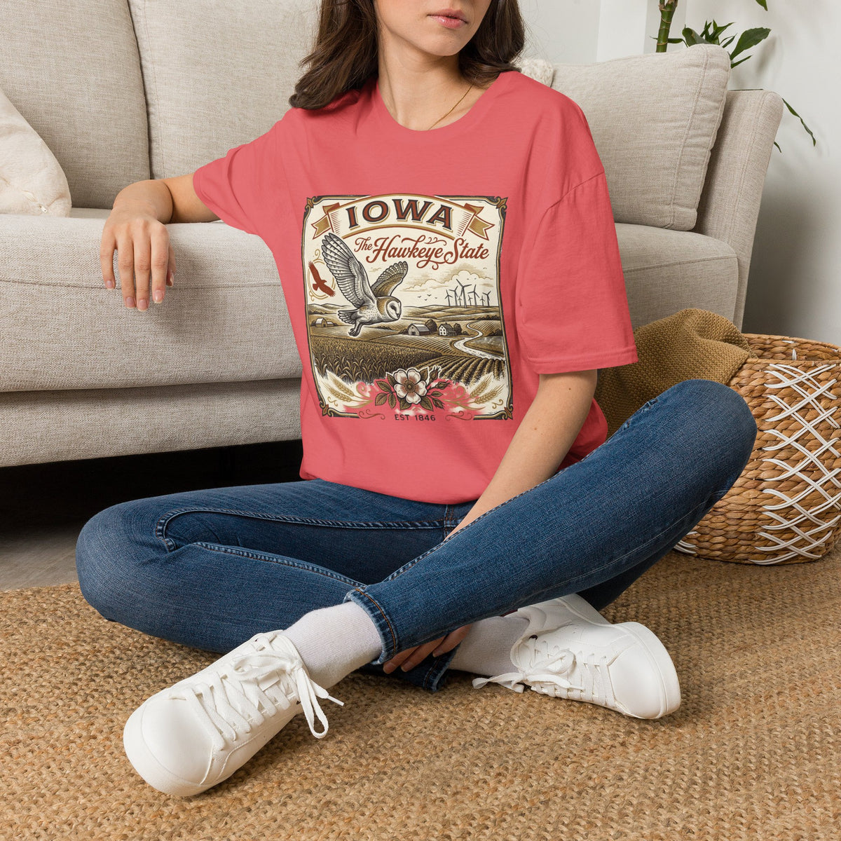 Iowa Hawkeye State Vintage Travel Tourist Graphic Design Unisex 100 Cotton Gildan T-Shirt