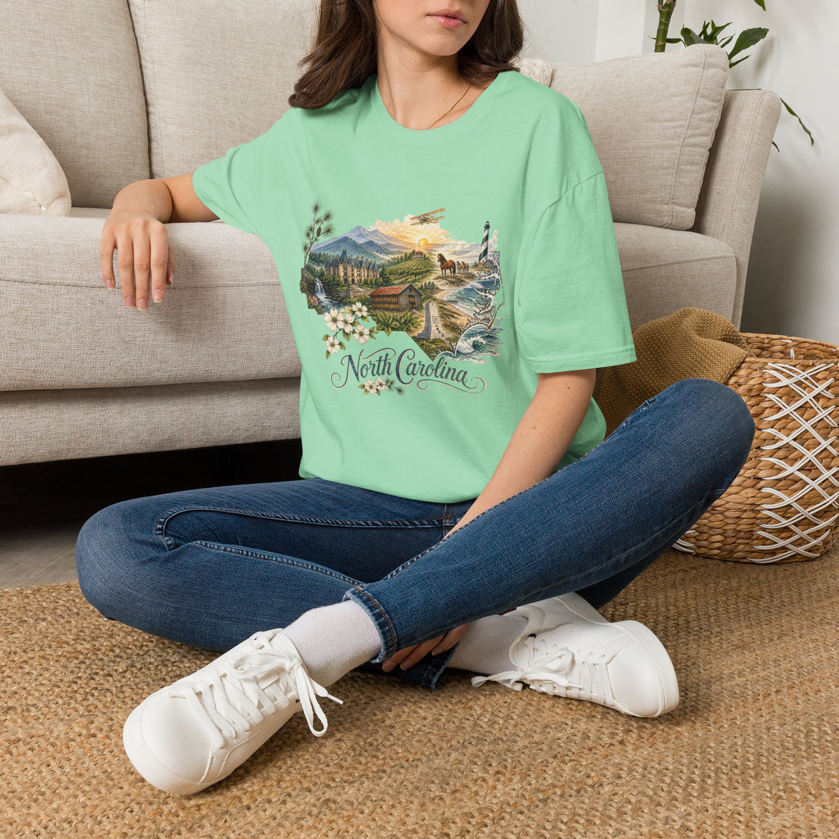 North Carolina State Travel Tourist Graphic Design Unisex 100 Cotton Gildan T-Shirt
