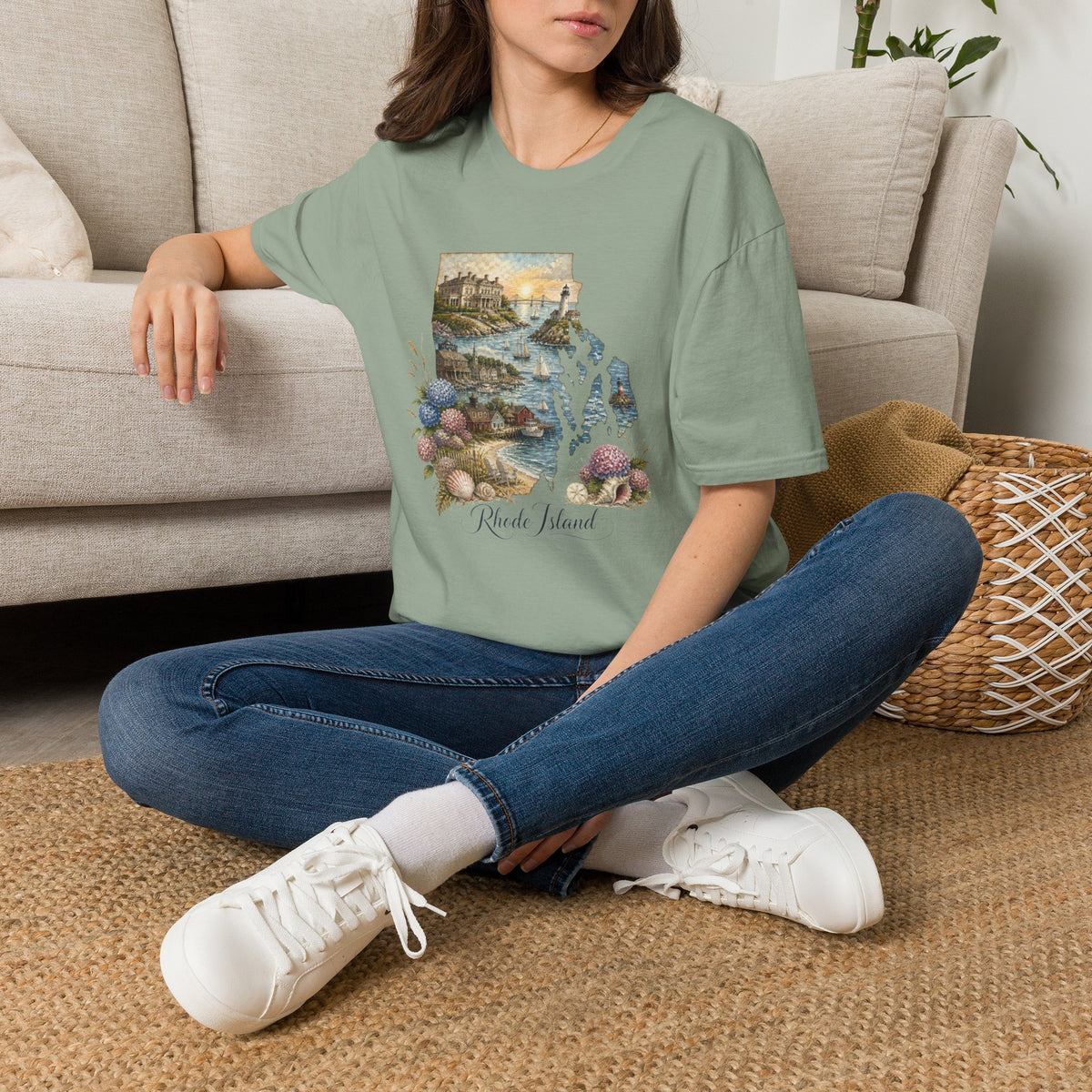 Rhode Island Coastal Vintage Graphic Design Unisex 100 Cotton Gildan T-Shirt