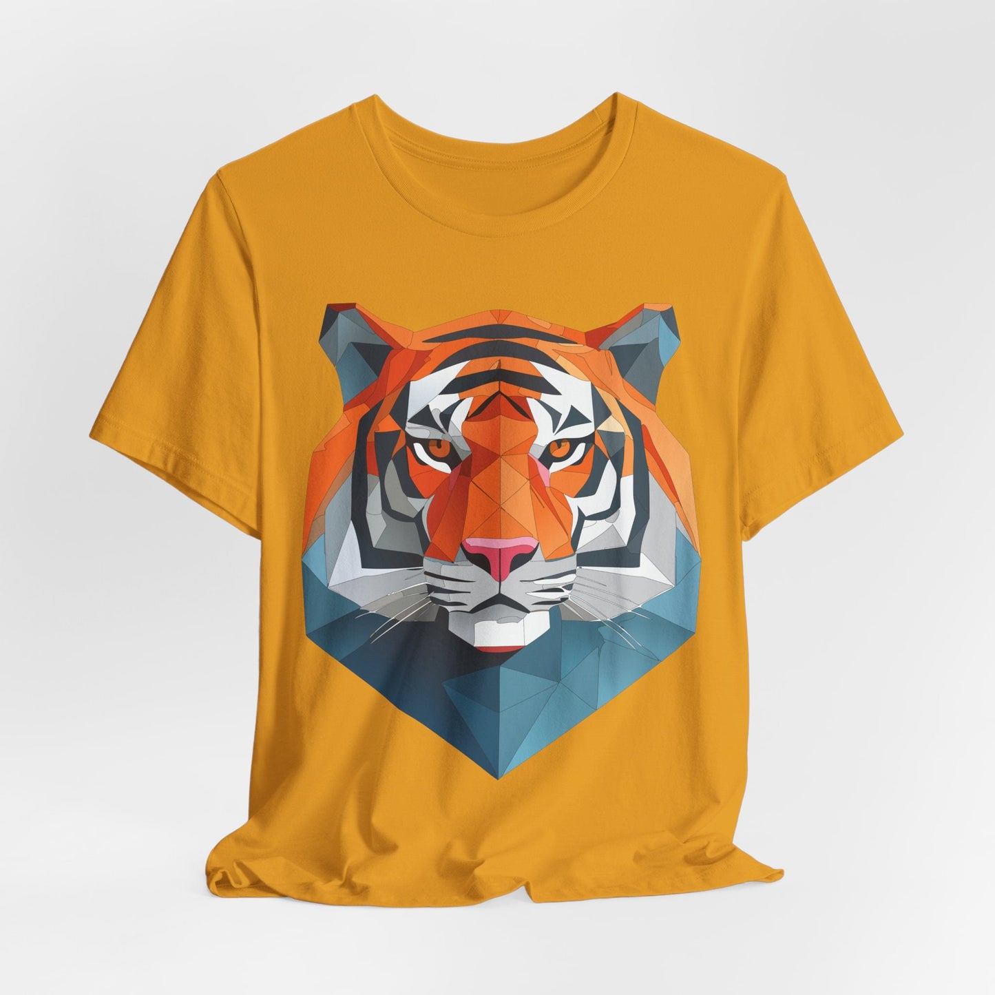 Unisex Animal Artwork Tee Shirt With Wild Animals Design For Everyday Wear And Comfort