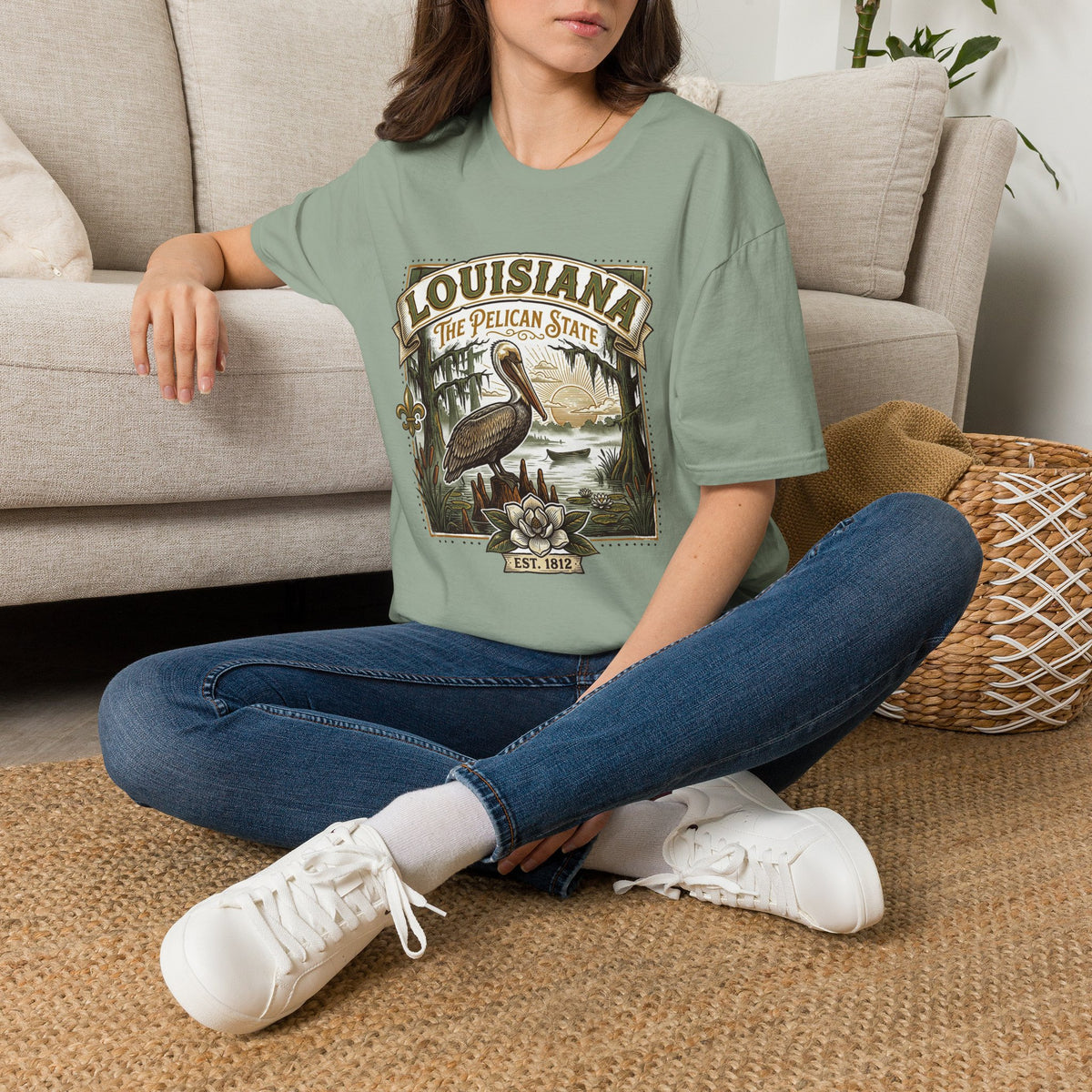 Louisiana Pelican State T-Shirt – Vintage Travel Tourist Graphic Design Unisex 100 Cotton Gildan T-Shirt