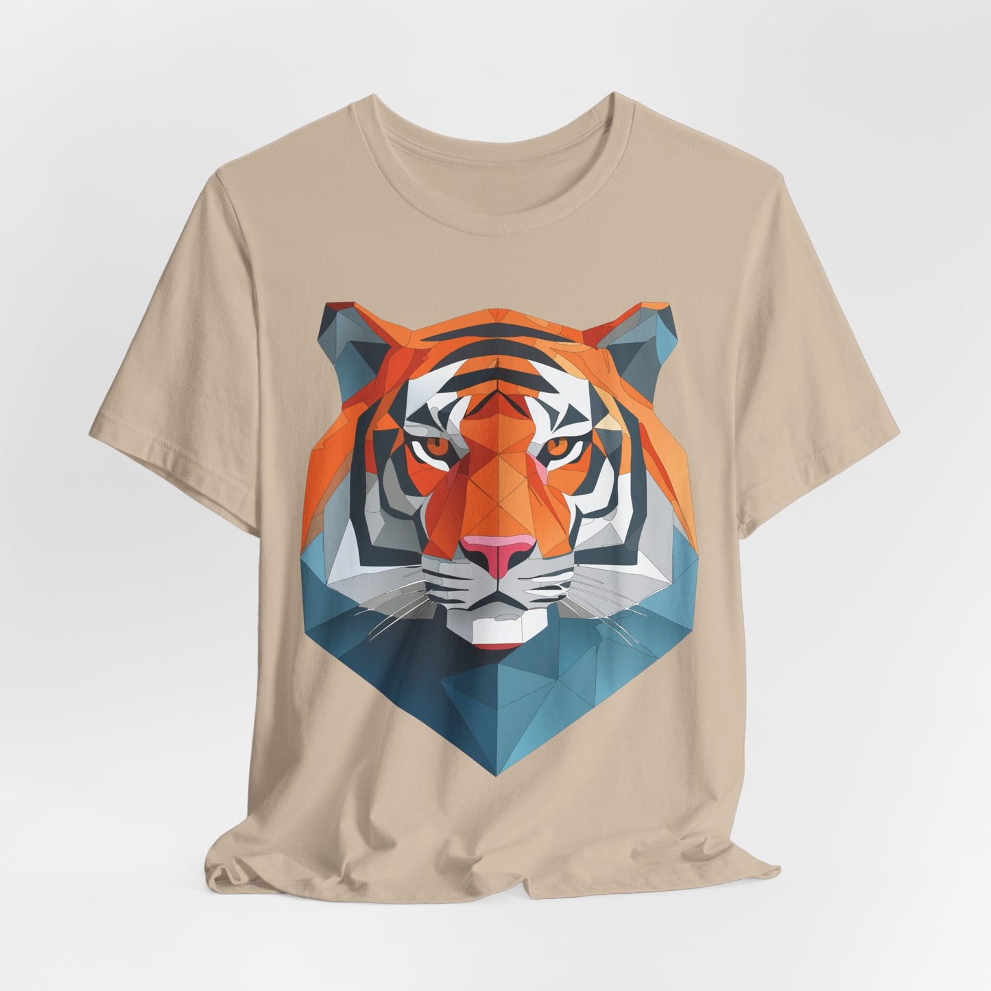 Unisex Animal Artwork Tee Shirt With Wild Animals Design For Everyday Wear And Comfort