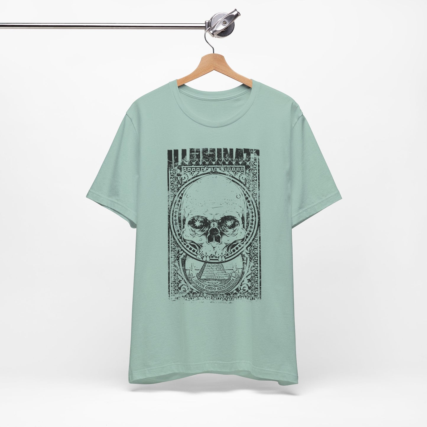 Skull Circle Graphic T-Shirt Vintage Etching Illustration Art Design Tee A-9