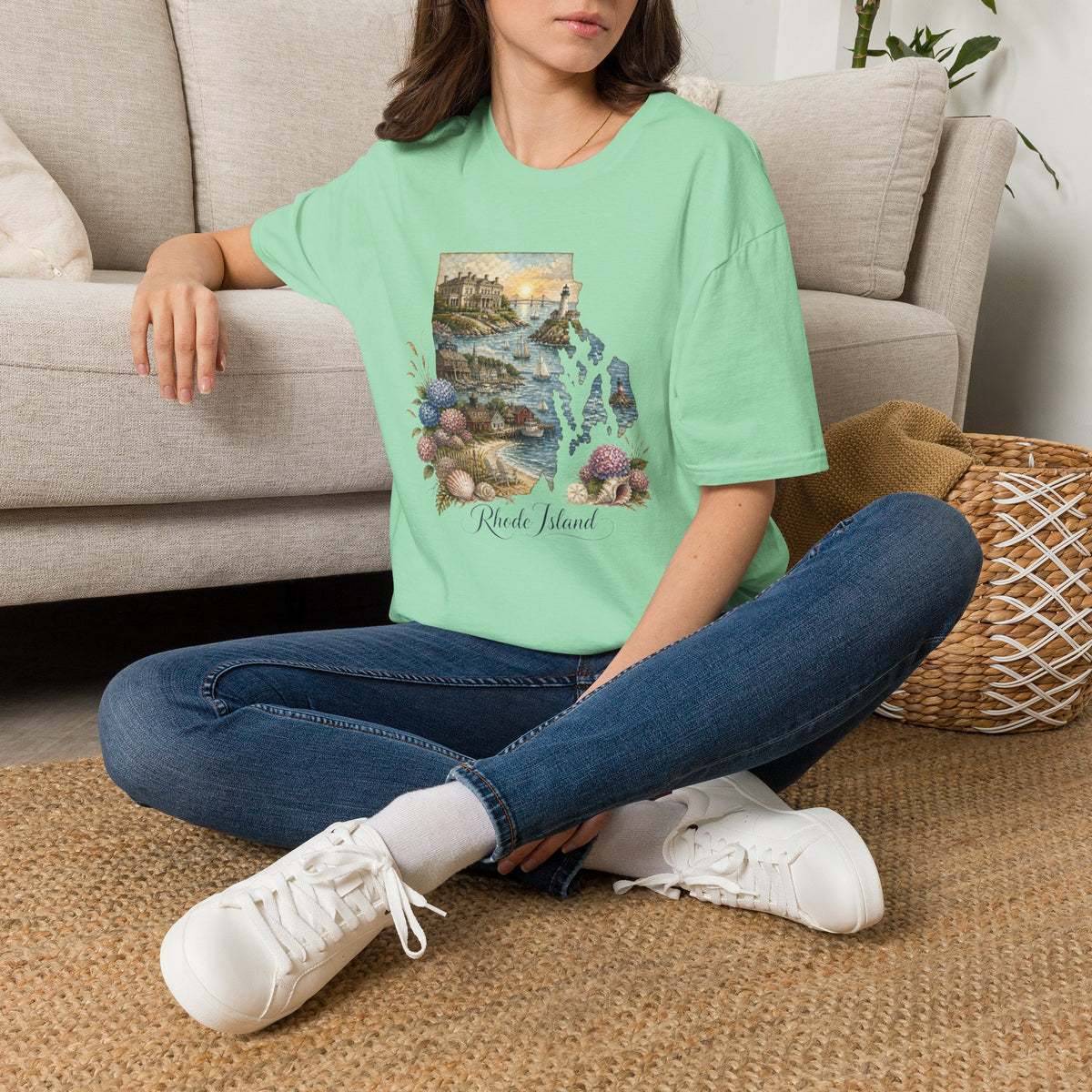 Rhode Island Coastal Vintage Graphic Design Unisex 100 Cotton Gildan T-Shirt