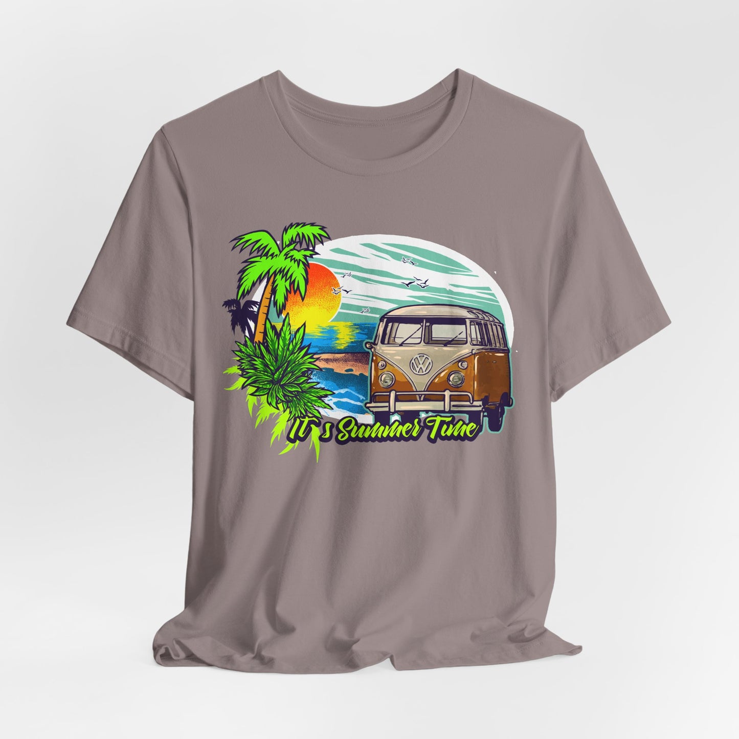 Old Bus Retro Poster Graphic Design Tee, Old Bus Shirt, Vintage Tees, Art Design T-Shirt, Graphic Tee, Retro Art Shirts