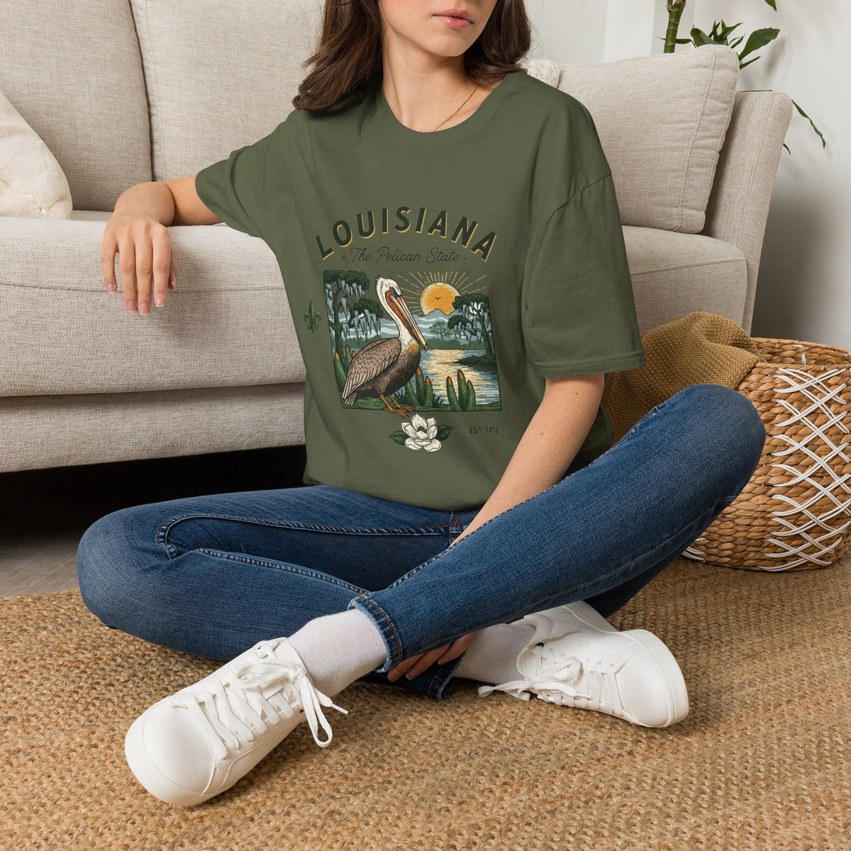 Louisiana Pelican Vintage Travel Tourist Graphic Design Unisex 100 Cotton Gildan T-Shirt
