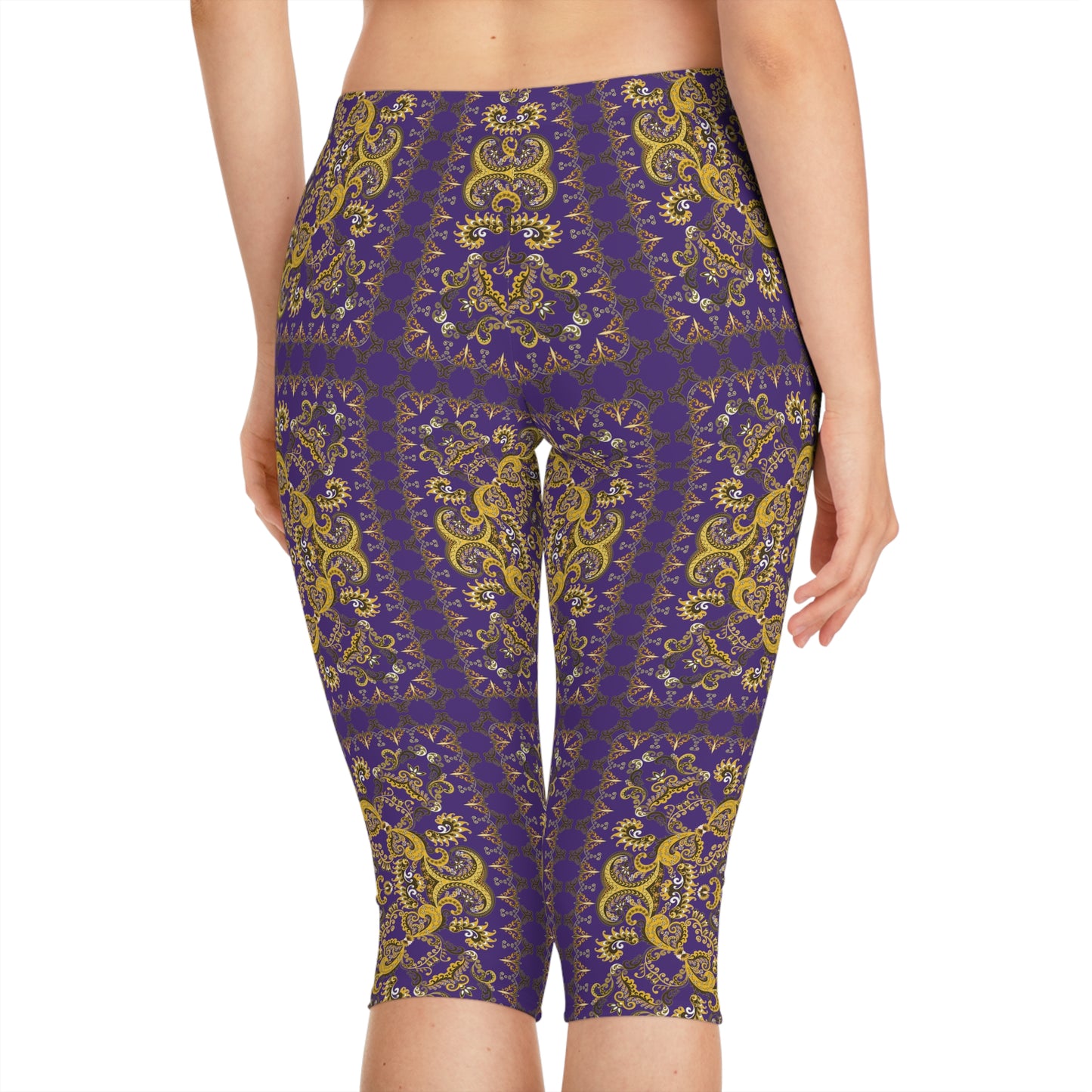 Capri leggings with traditional print