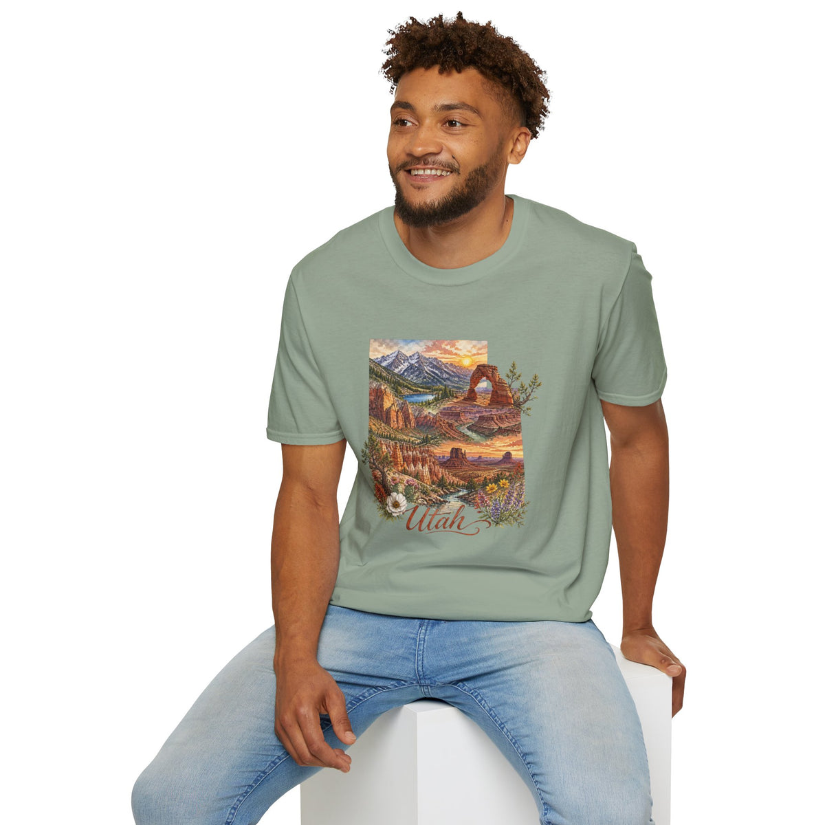 Utah Scenic T-Shirt — Vintage National Park Landscape Tee Travel Tourist Graphic Design Unisex 100 Cotton Gildan T-Shirt