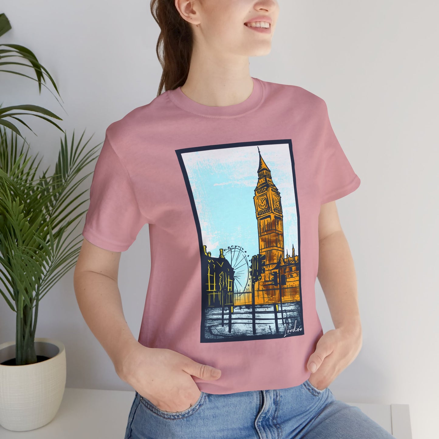 Retro Poster London Graphic Design Tee, London Shirt, Vintage Tees, Art Design T-Shirt, Graphic Tee, Retro Art Shirts