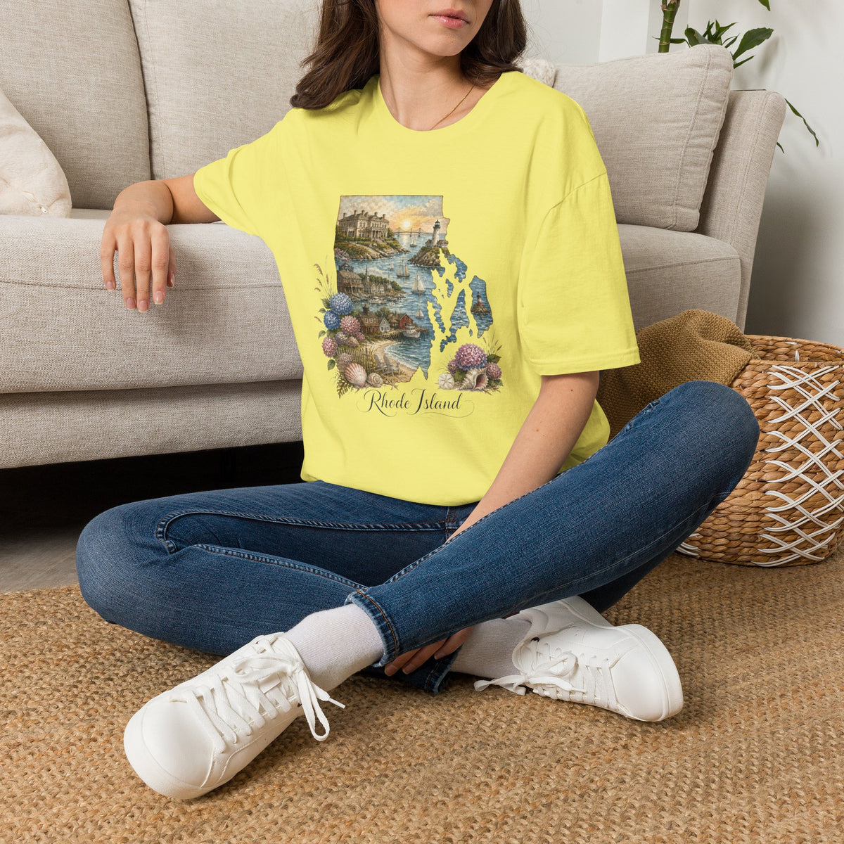 Rhode Island Coastal Vintage Graphic Design Unisex 100 Cotton Gildan T-Shirt