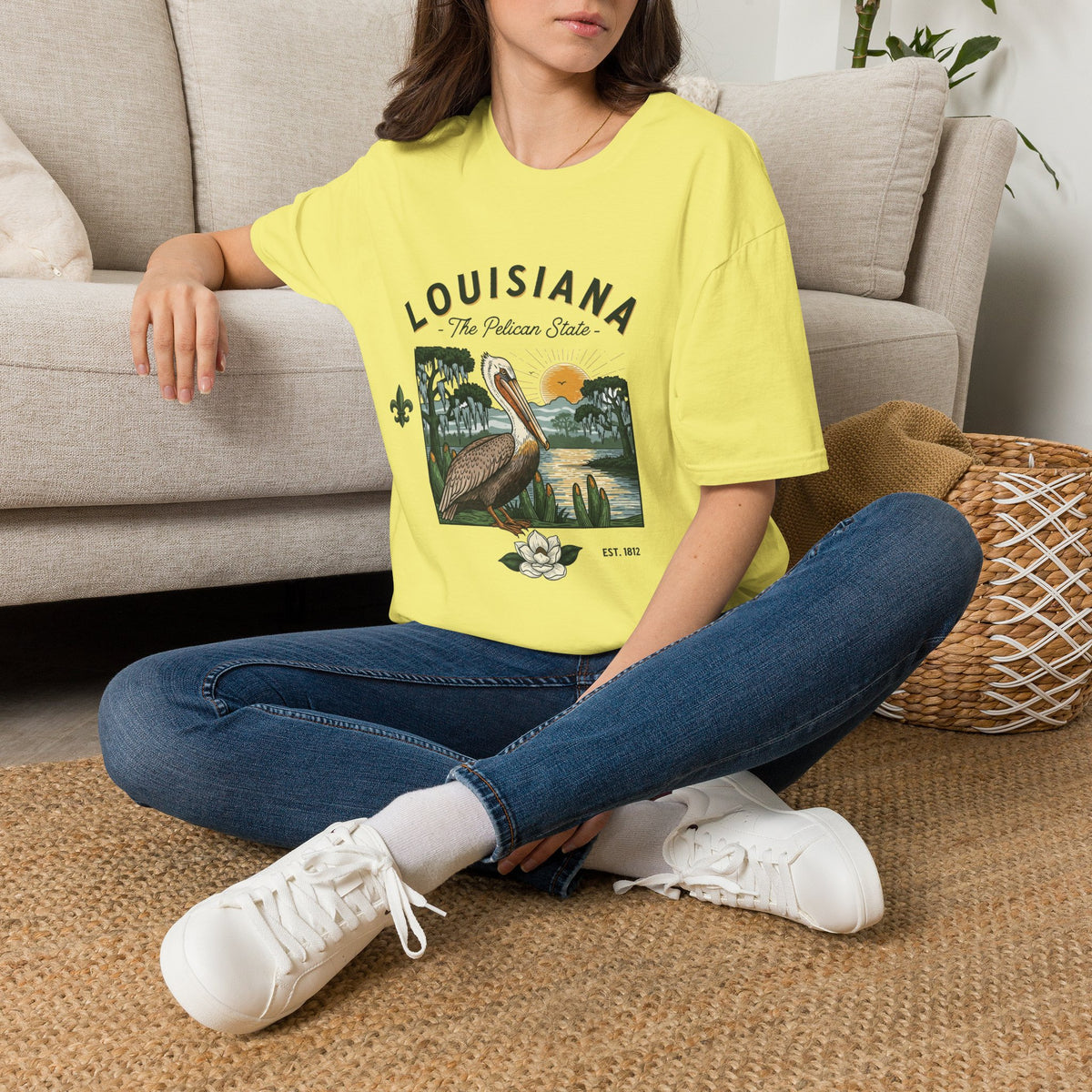 Louisiana Pelican Vintage Travel Tourist Graphic Design Unisex 100 Cotton Gildan T-Shirt
