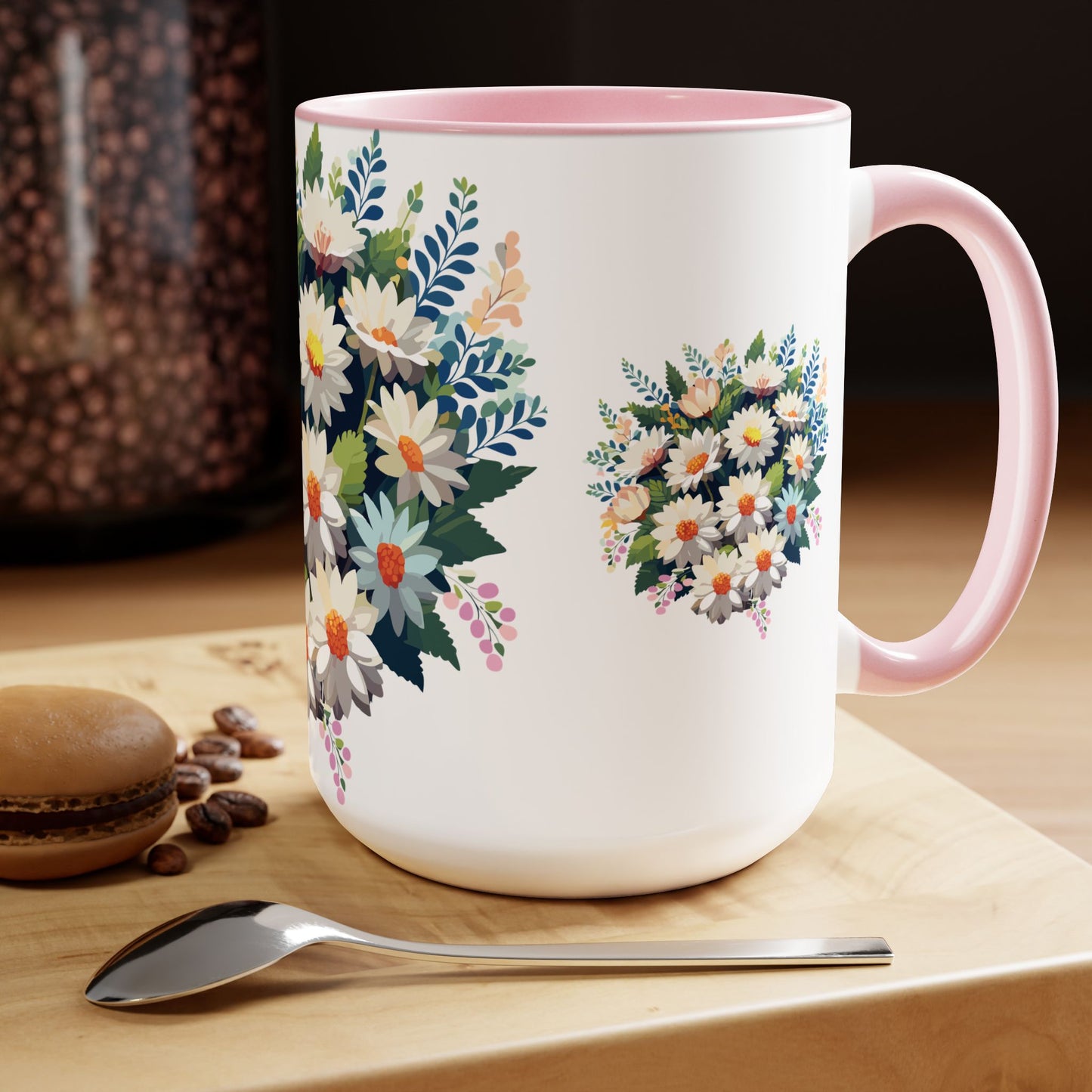 Taza de café de dos tonos con flores