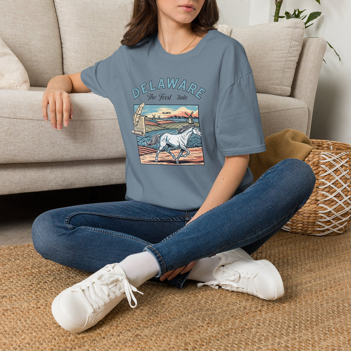 Delaware First State Vintage Horse Tee Travel Tourist Graphic Design Unisex 100 Cotton Gildan T-Shirt