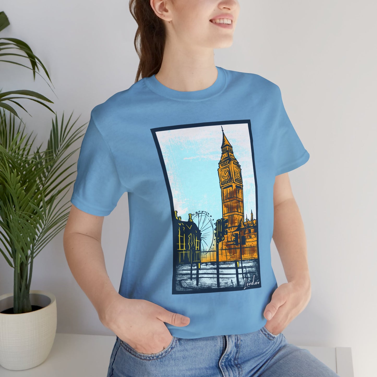 Retro Poster London Graphic Design Tee, London Shirt, Vintage Tees, Art Design T-Shirt, Graphic Tee, Retro Art Shirts