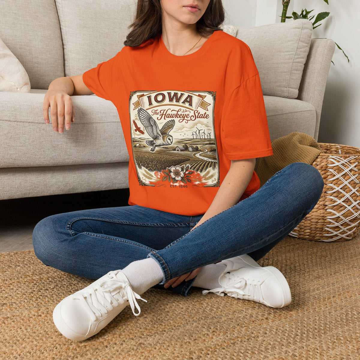 Iowa Hawkeye State Vintage Travel Tourist Graphic Design Unisex 100 Cotton Gildan T-Shirt