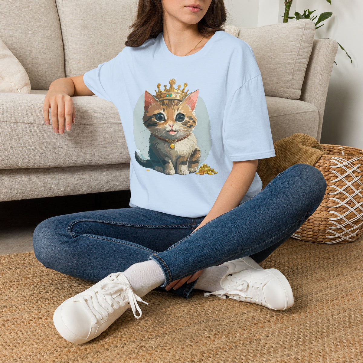 Queen Cat crown kitten shirt | Cat Illustration T-Shirt