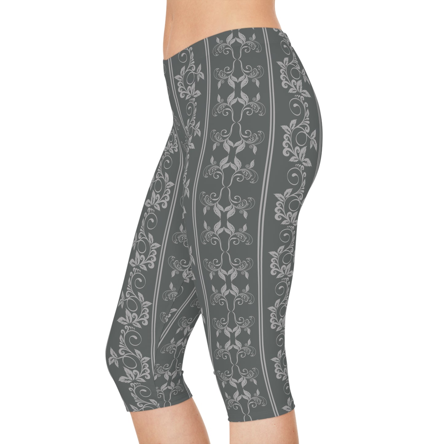 Capri leggings with traditional print