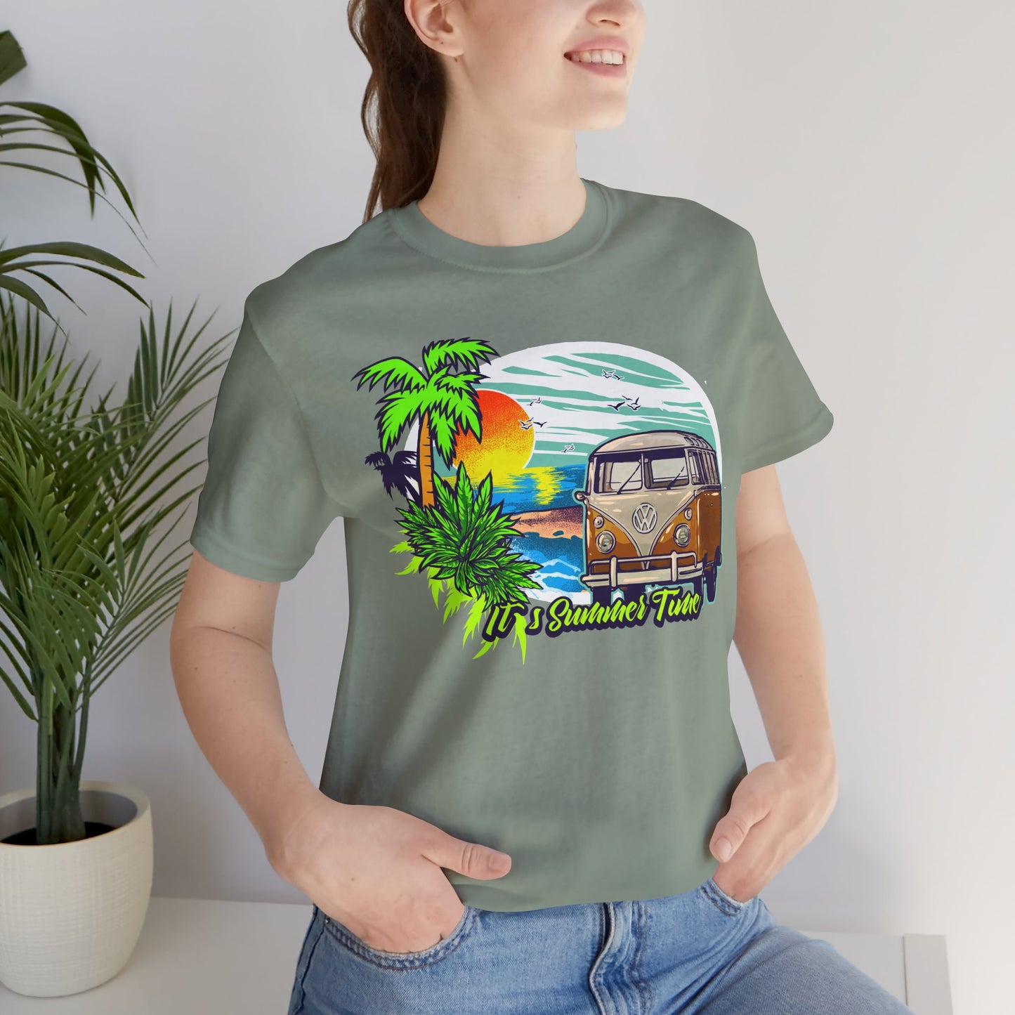 Old Bus Retro Poster Graphic Design Tee, Old Bus Shirt, Vintage Tees, Art Design T-Shirt, Graphic Tee, Retro Art Shirts