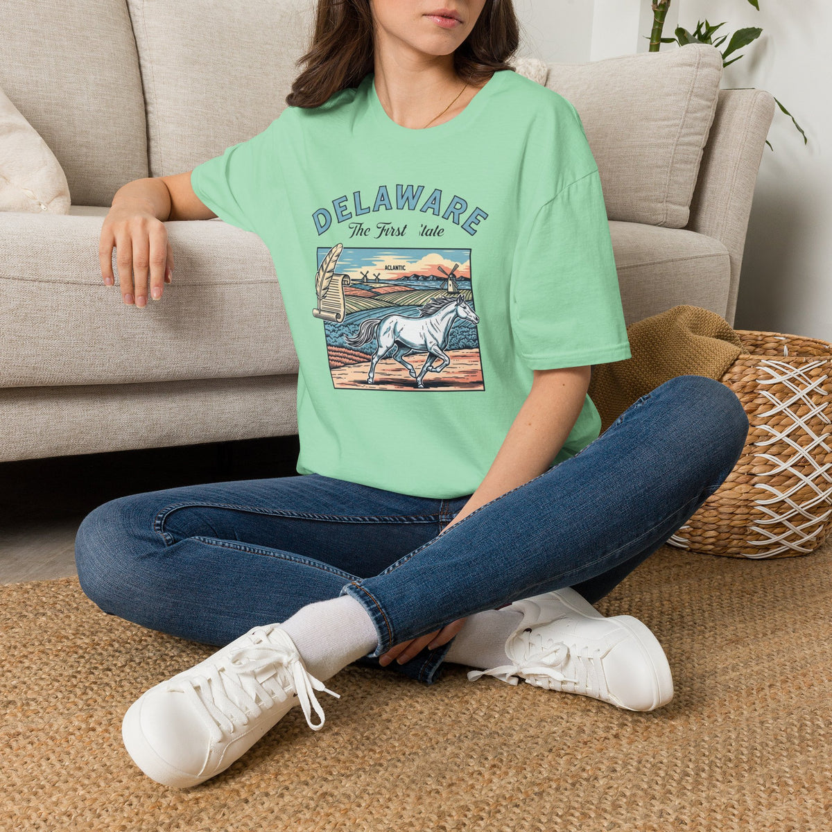 Delaware First State Vintage Horse Tee Travel Tourist Graphic Design Unisex 100 Cotton Gildan T-Shirt