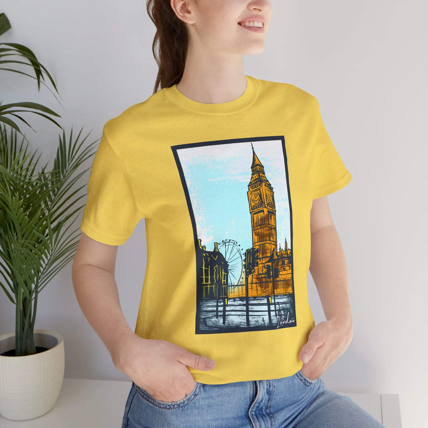 Retro Poster London Graphic Design Tee, London Shirt, Vintage Tees, Art Design T-Shirt, Graphic Tee, Retro Art Shirts