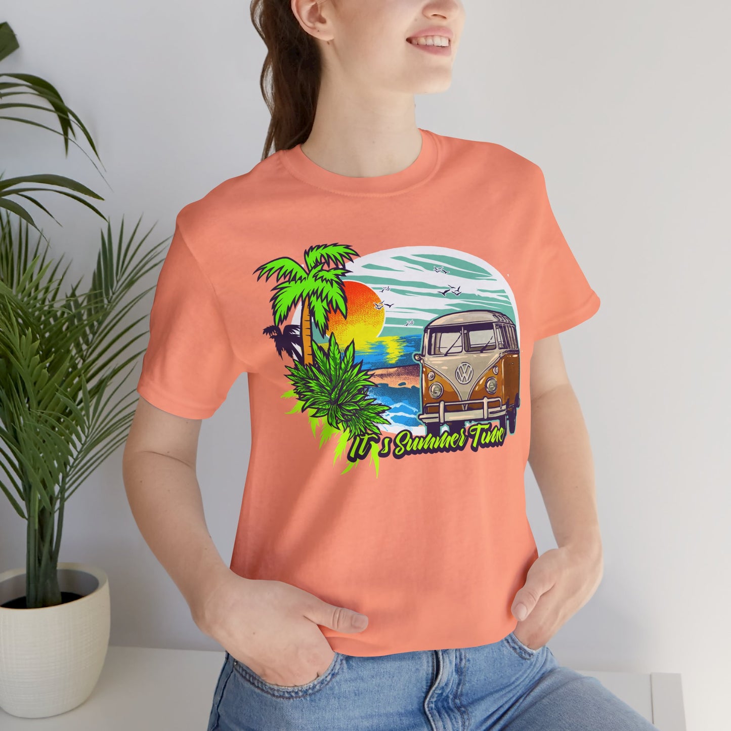 Old Bus Retro Poster Graphic Design Tee, Old Bus Shirt, Vintage Tees, Art Design T-Shirt, Graphic Tee, Retro Art Shirts