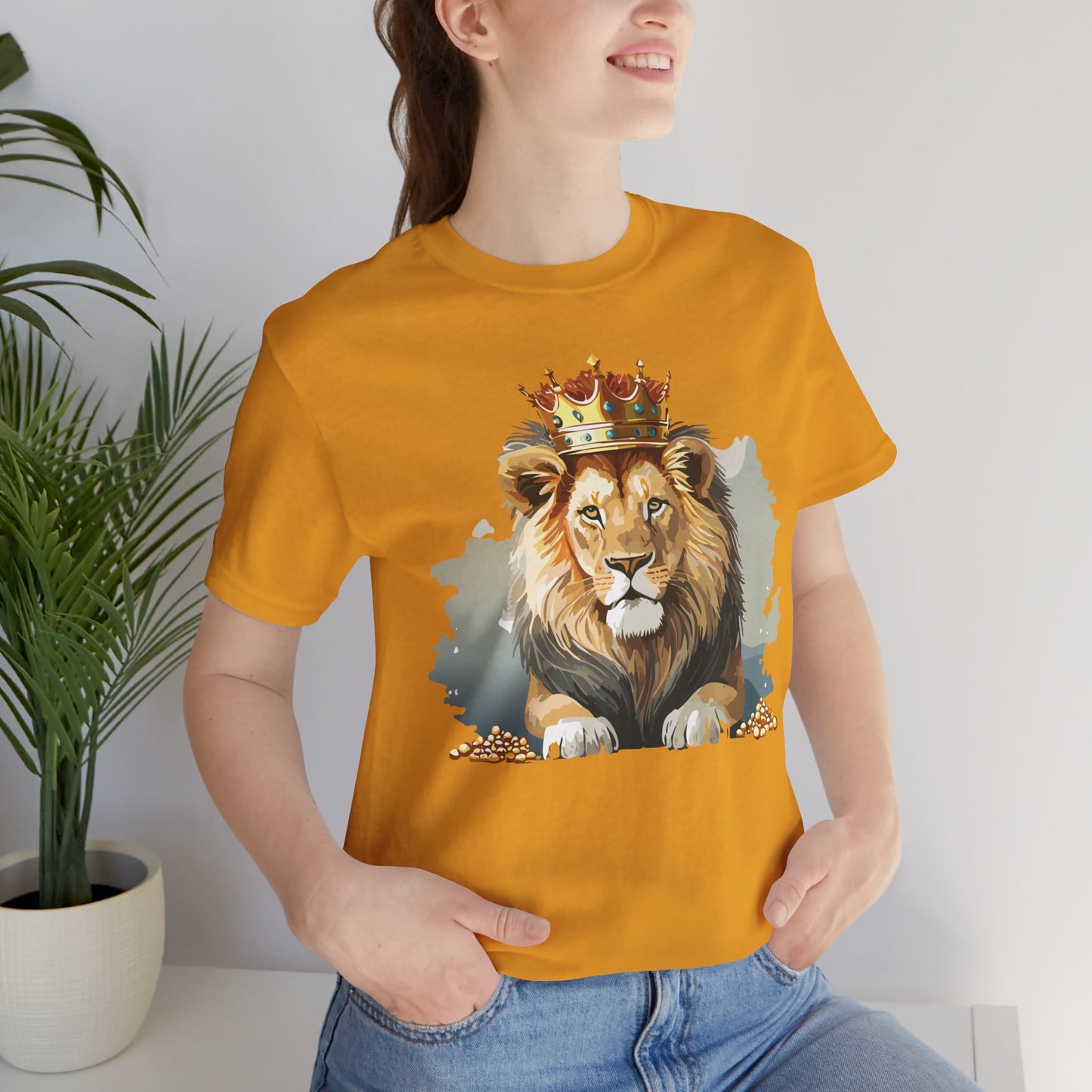 Majestic Lion Crown T-shirt, Animal Shirt, Lion Tee, Unisex Top, Birthday Gift, Shirt with Animal design