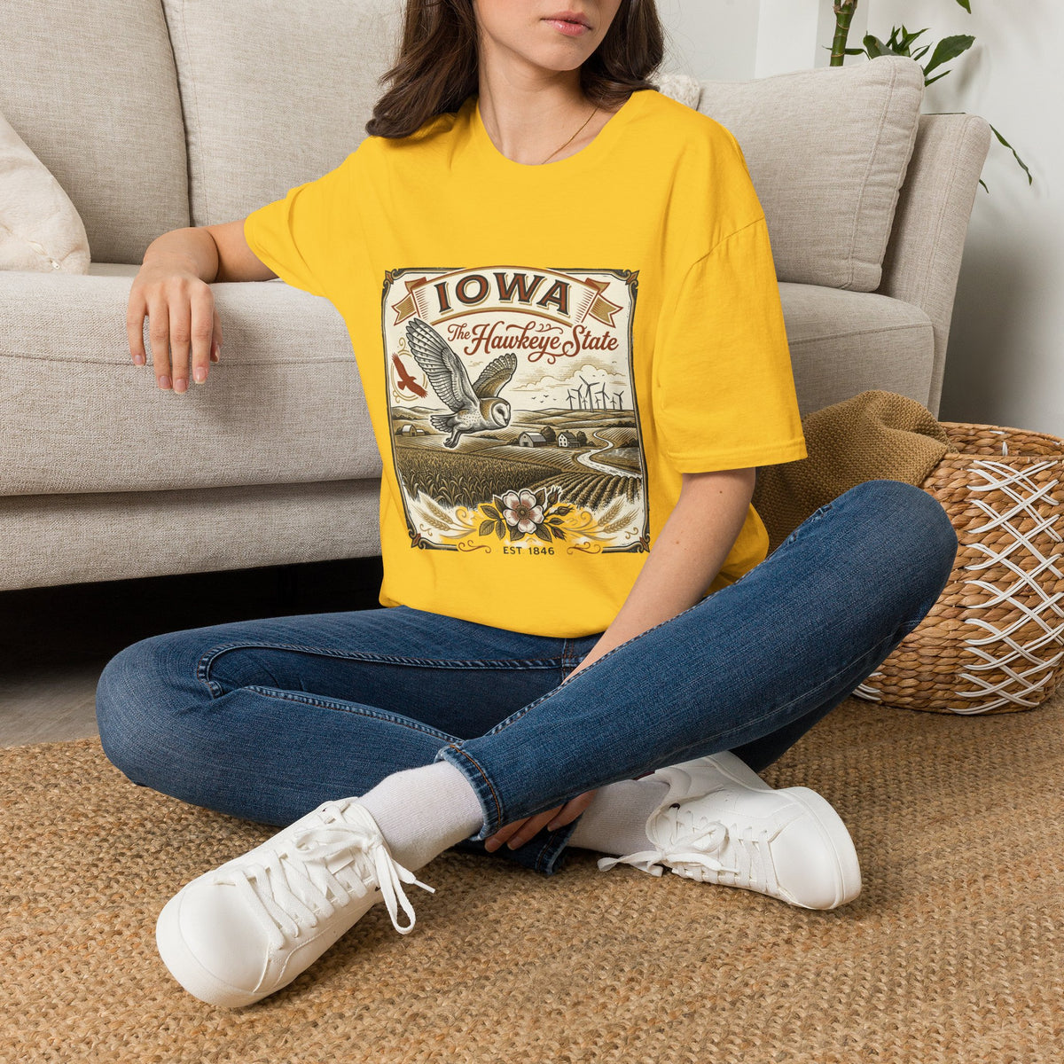 Iowa Hawkeye State Vintage Travel Tourist Graphic Design Unisex 100 Cotton Gildan T-Shirt