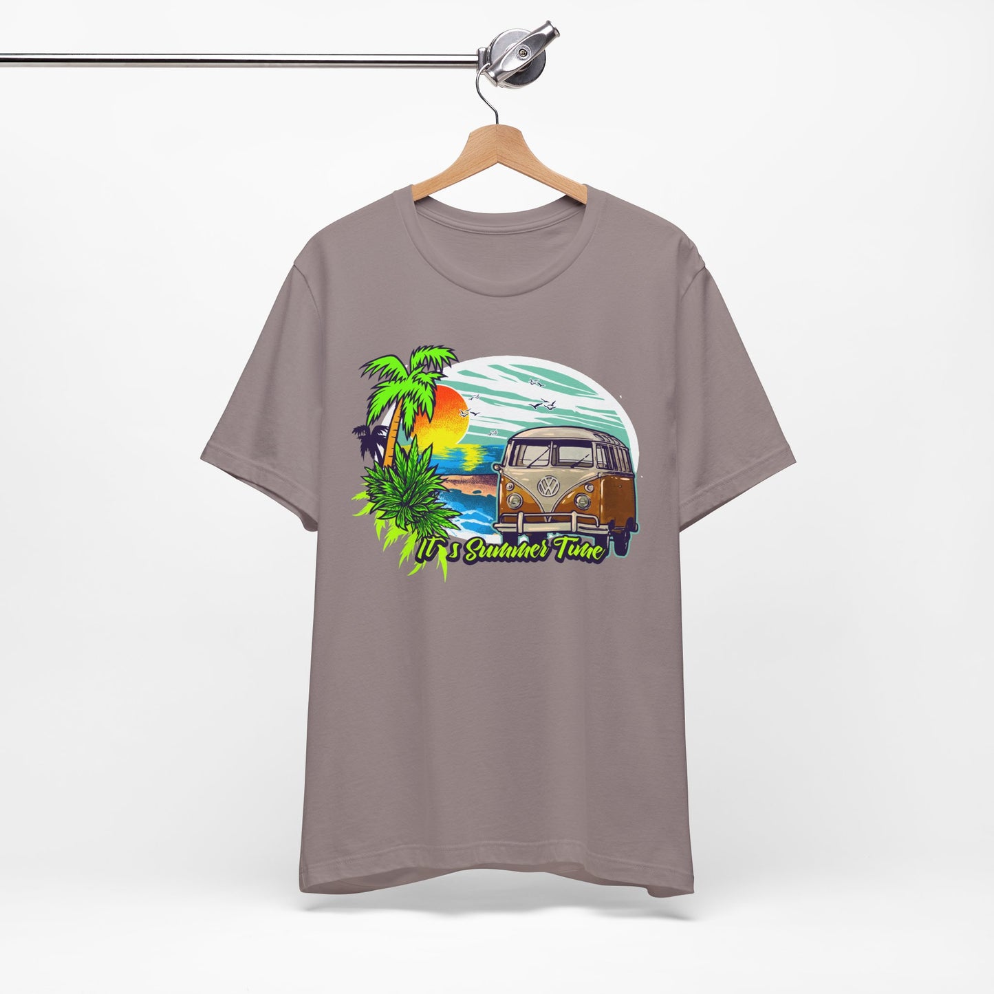 Old Bus Retro Poster Graphic Design Tee, Old Bus Shirt, Vintage Tees, Art Design T-Shirt, Graphic Tee, Retro Art Shirts