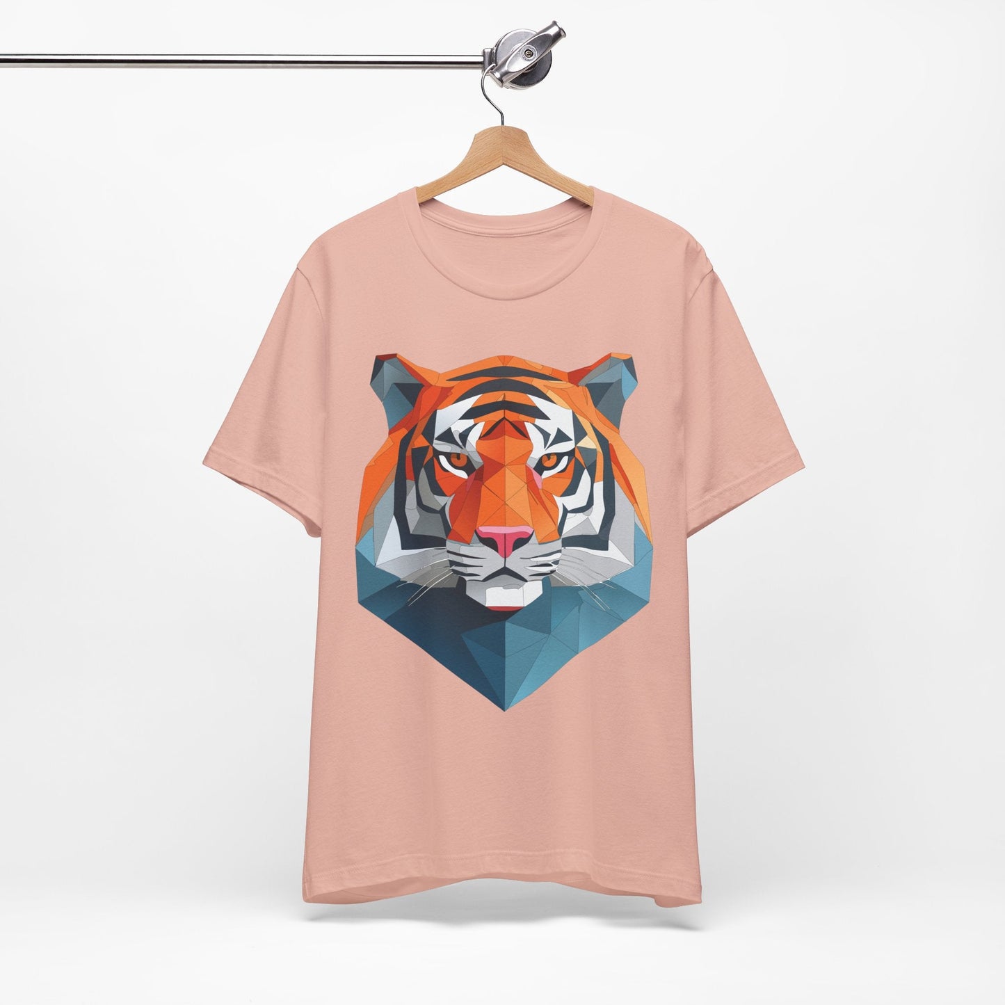 Unisex Animal Artwork Tee Shirt With Wild Animals Design For Everyday Wear And Comfort
