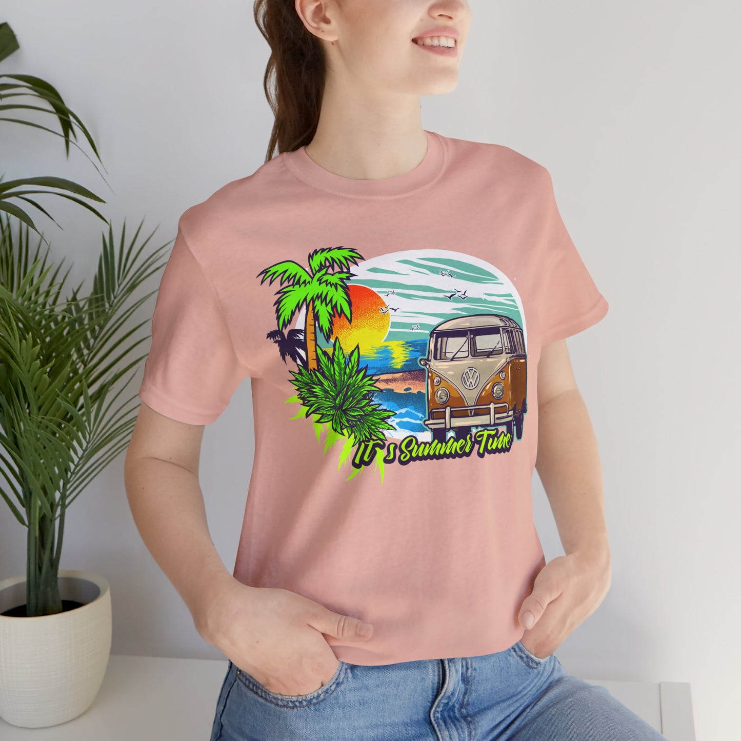 Old Bus Retro Poster Graphic Design Tee, Old Bus Shirt, Vintage Tees, Art Design T-Shirt, Graphic Tee, Retro Art Shirts