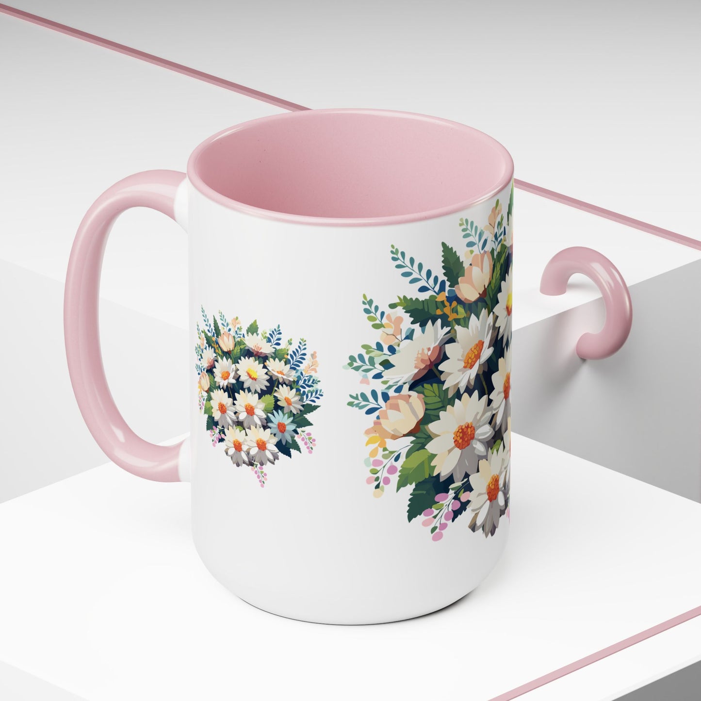 Taza de café de dos tonos con flores